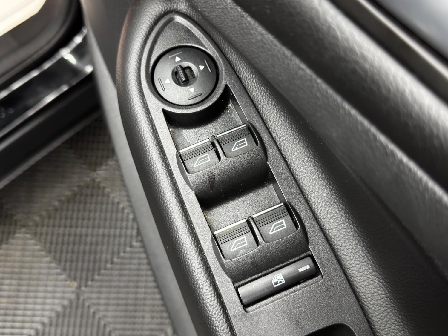 Used Ford Kuga 2018 for sale - 76743081: Photo 36