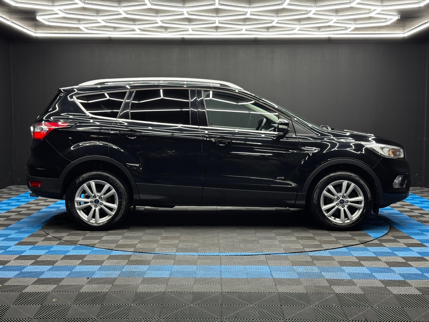 Used Ford Kuga 2018 for sale - 76743081: Photo 4