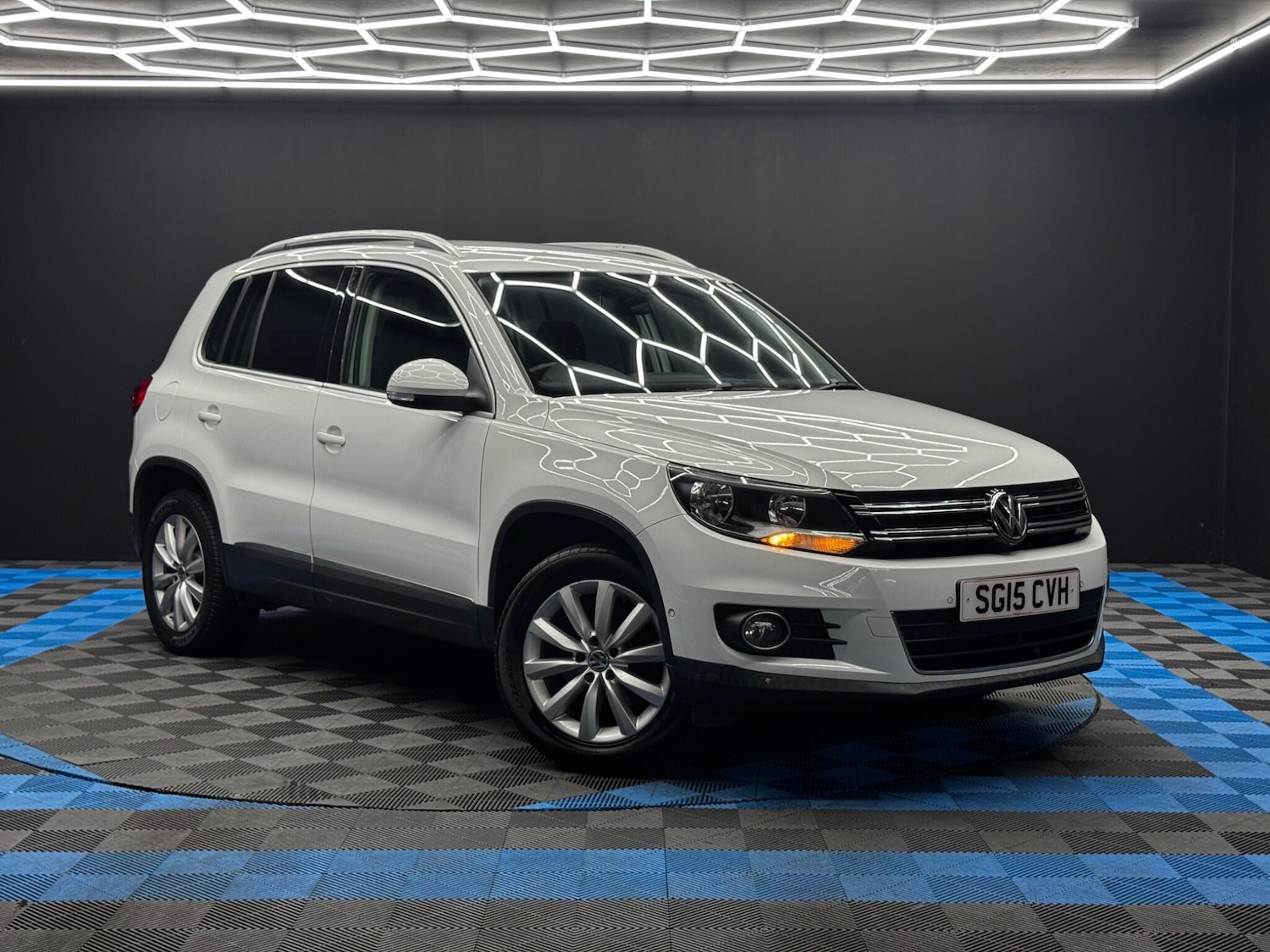 Used Volkswagen Tiguan 2015 for sale - 76522095: Photo 1