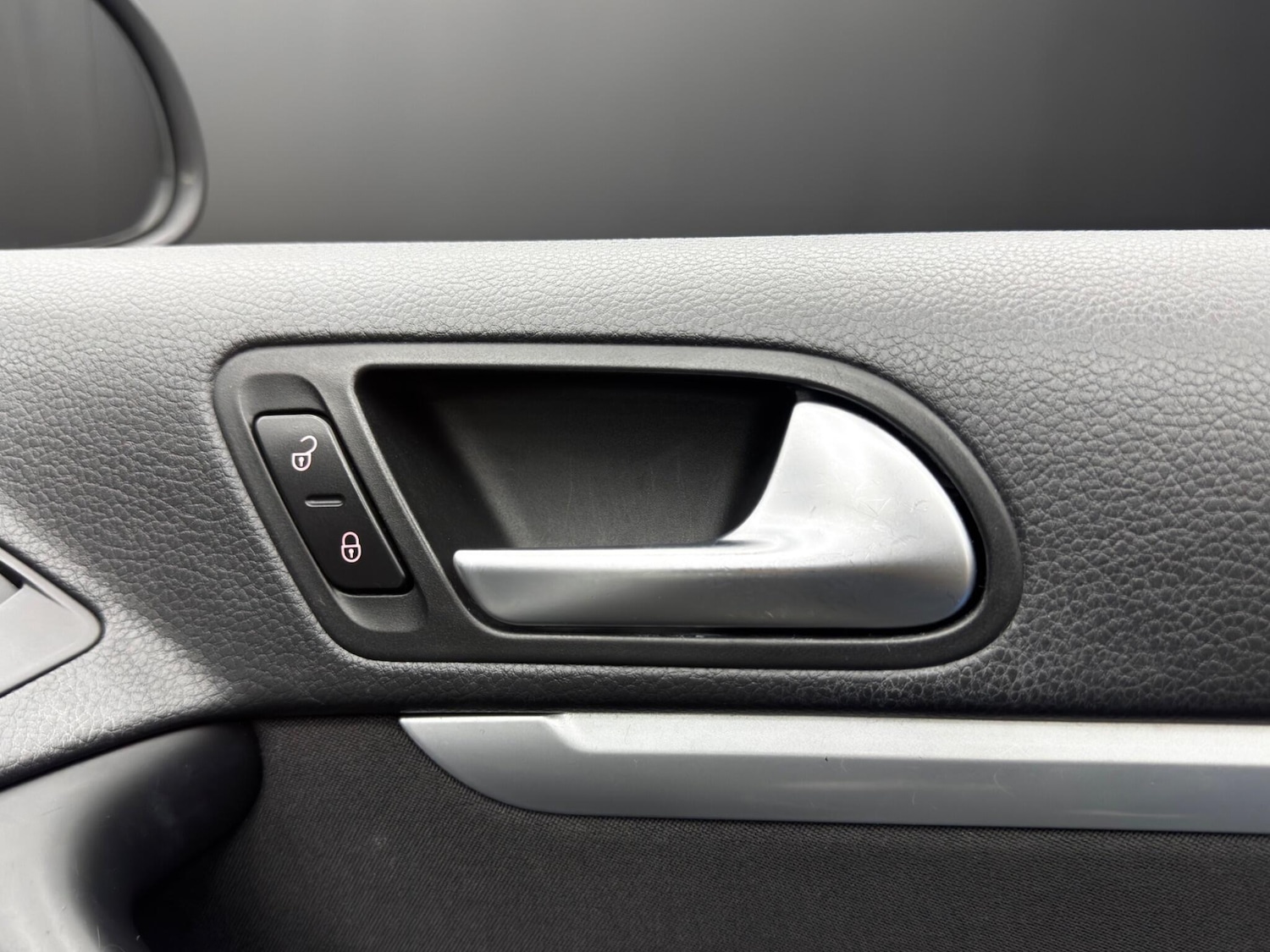 Used Volkswagen Tiguan 2015 for sale - 76522095: Photo 39