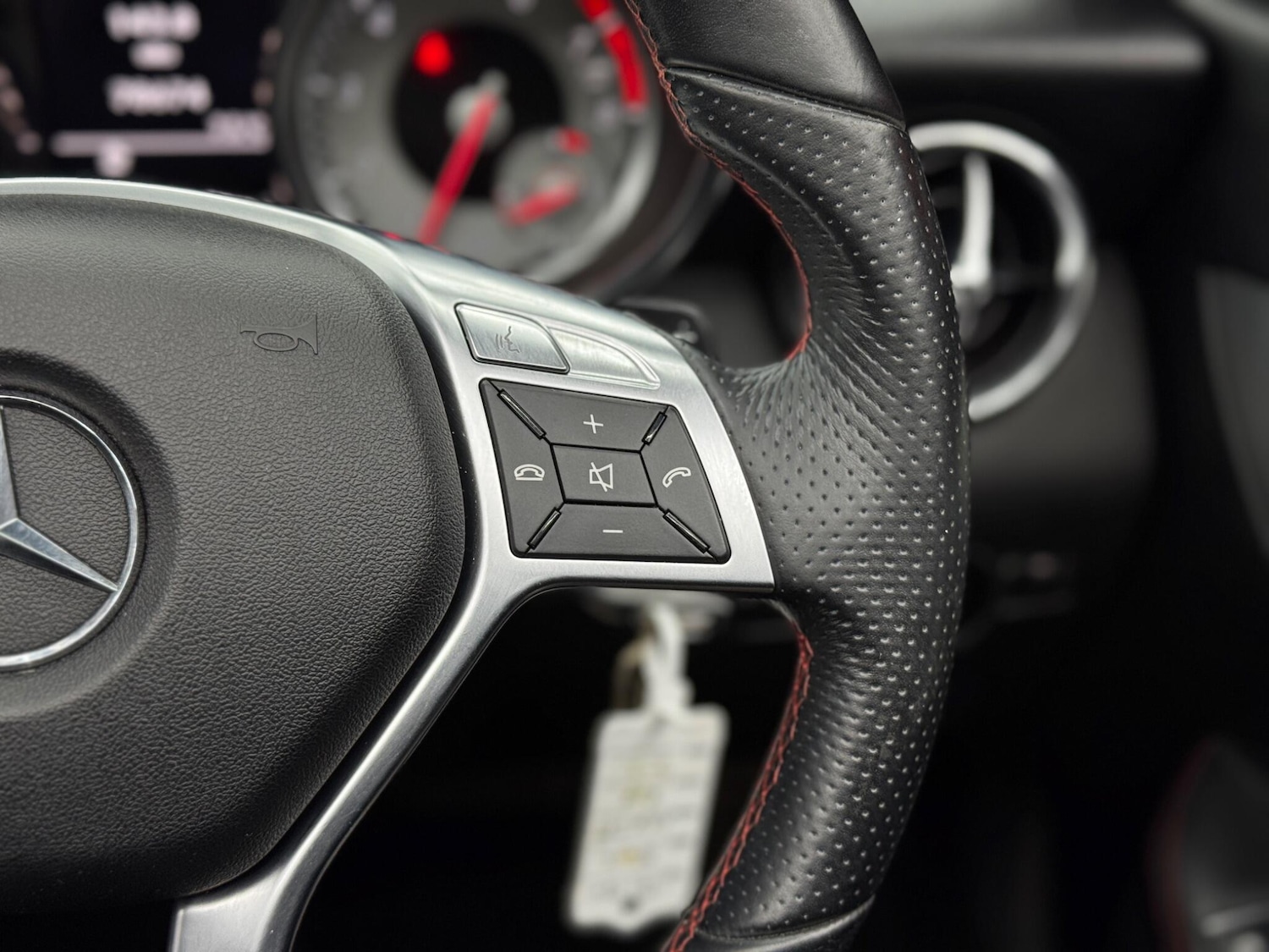 Used Mercedes-Benz SLK 2011 for sale - 77120797: Photo 19