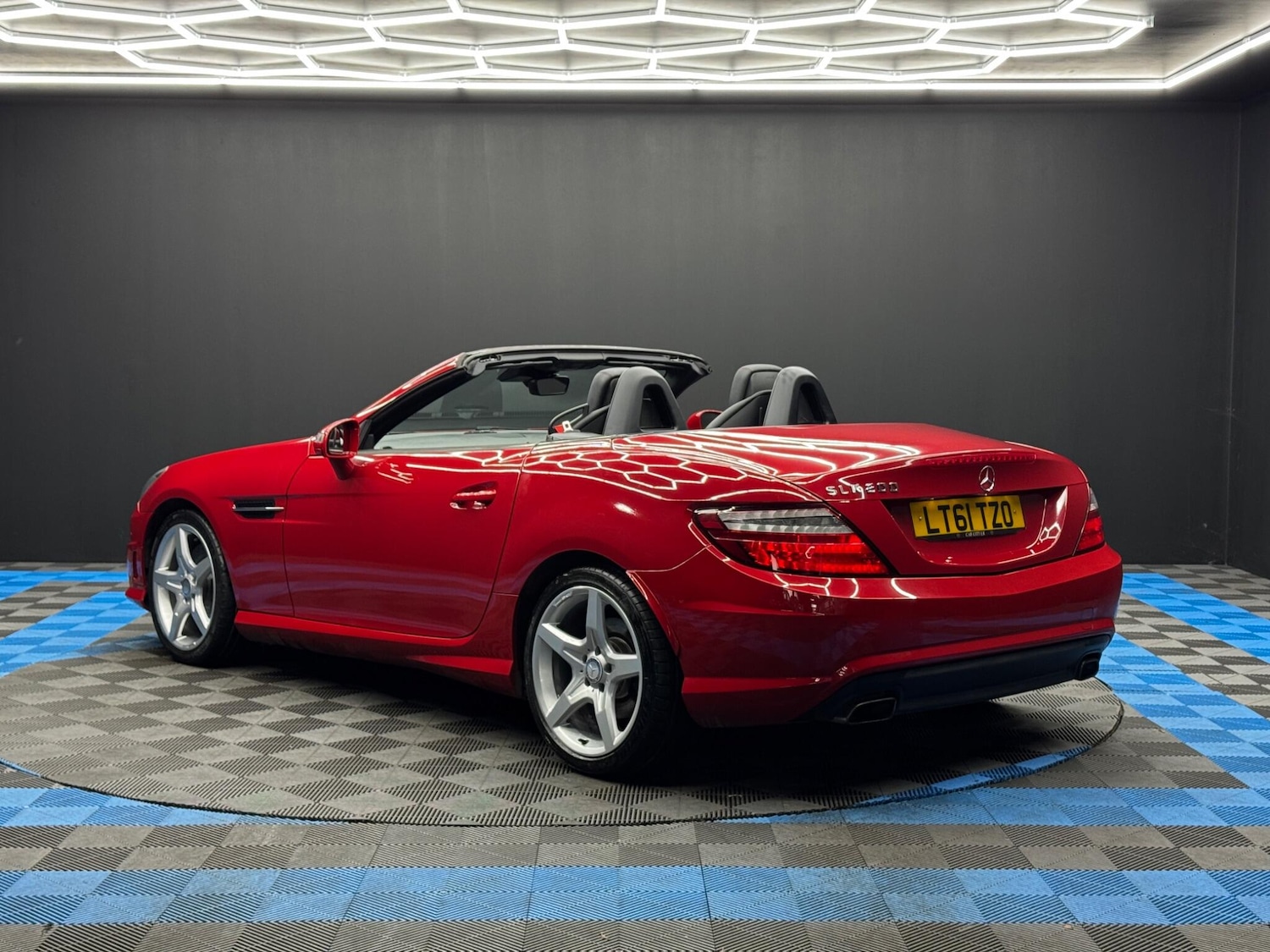 Used Mercedes-Benz SLK 2011 for sale - 77120797: Photo 7