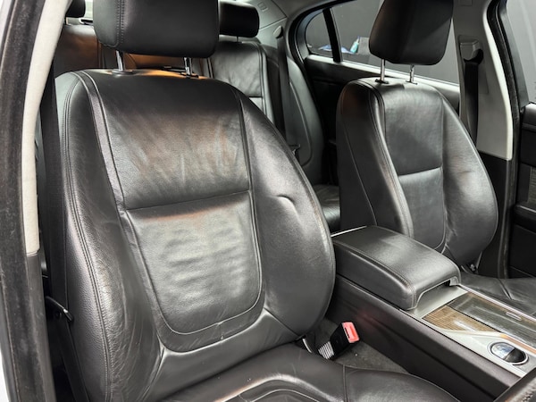 Used Jaguar XF 2015 for sale - 76215177: Photo 12