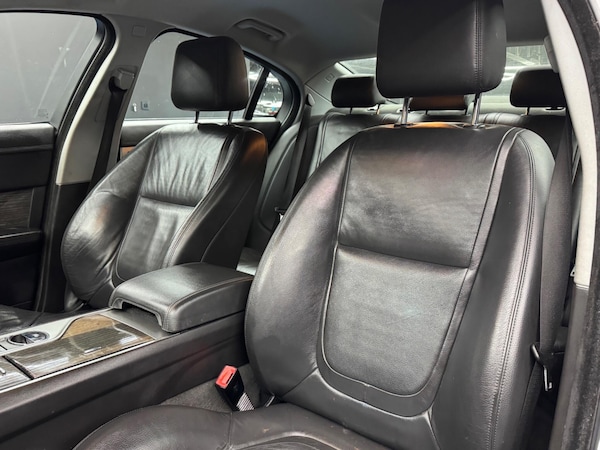 Used Jaguar XF 2015 for sale - 76215177: Photo 14