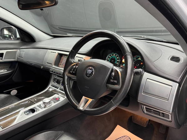 Used Jaguar XF 2015 for sale - 76215177: Photo 9