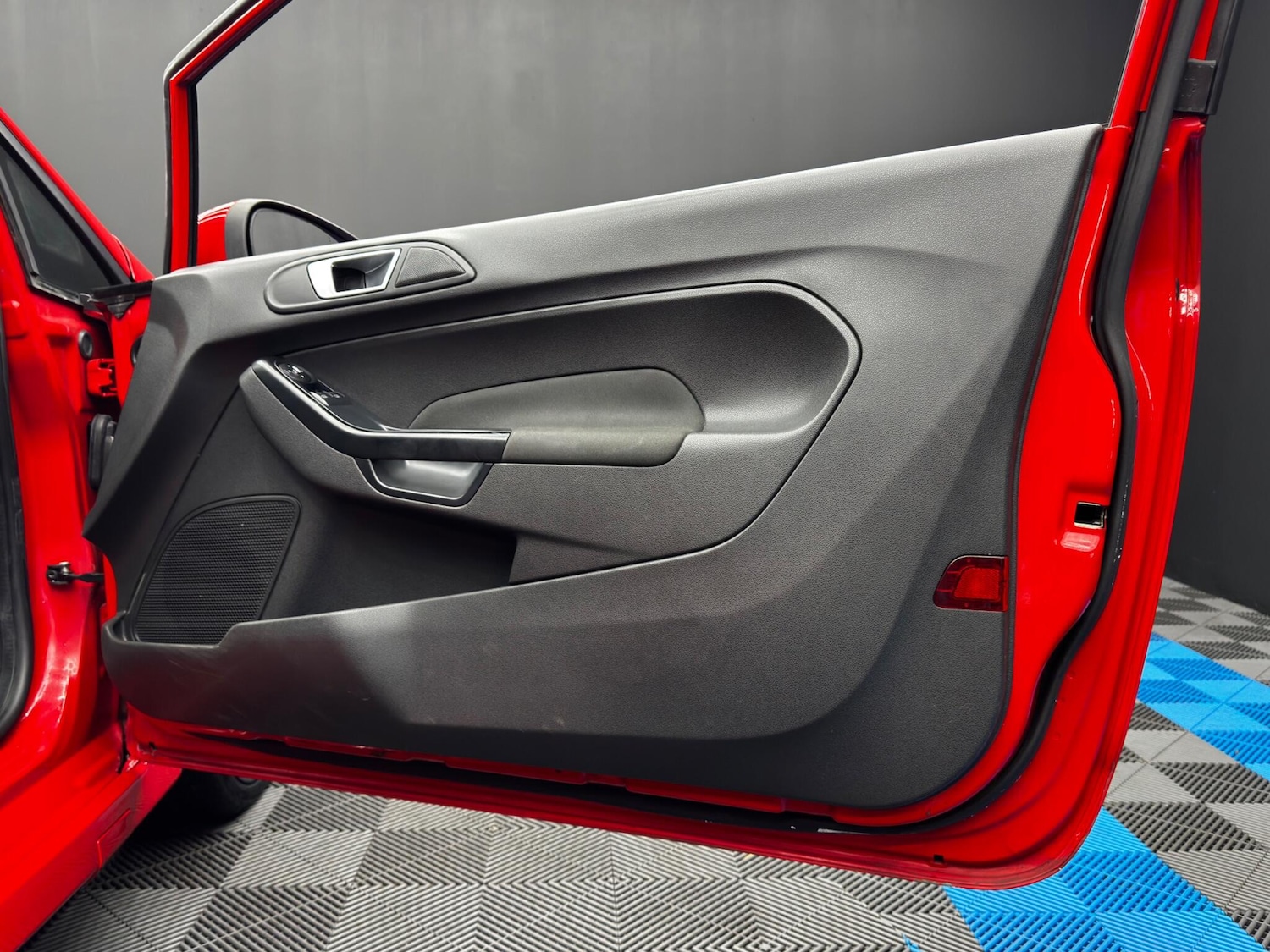 Used Ford Fiesta 2014 for sale - 76441294: Photo 35