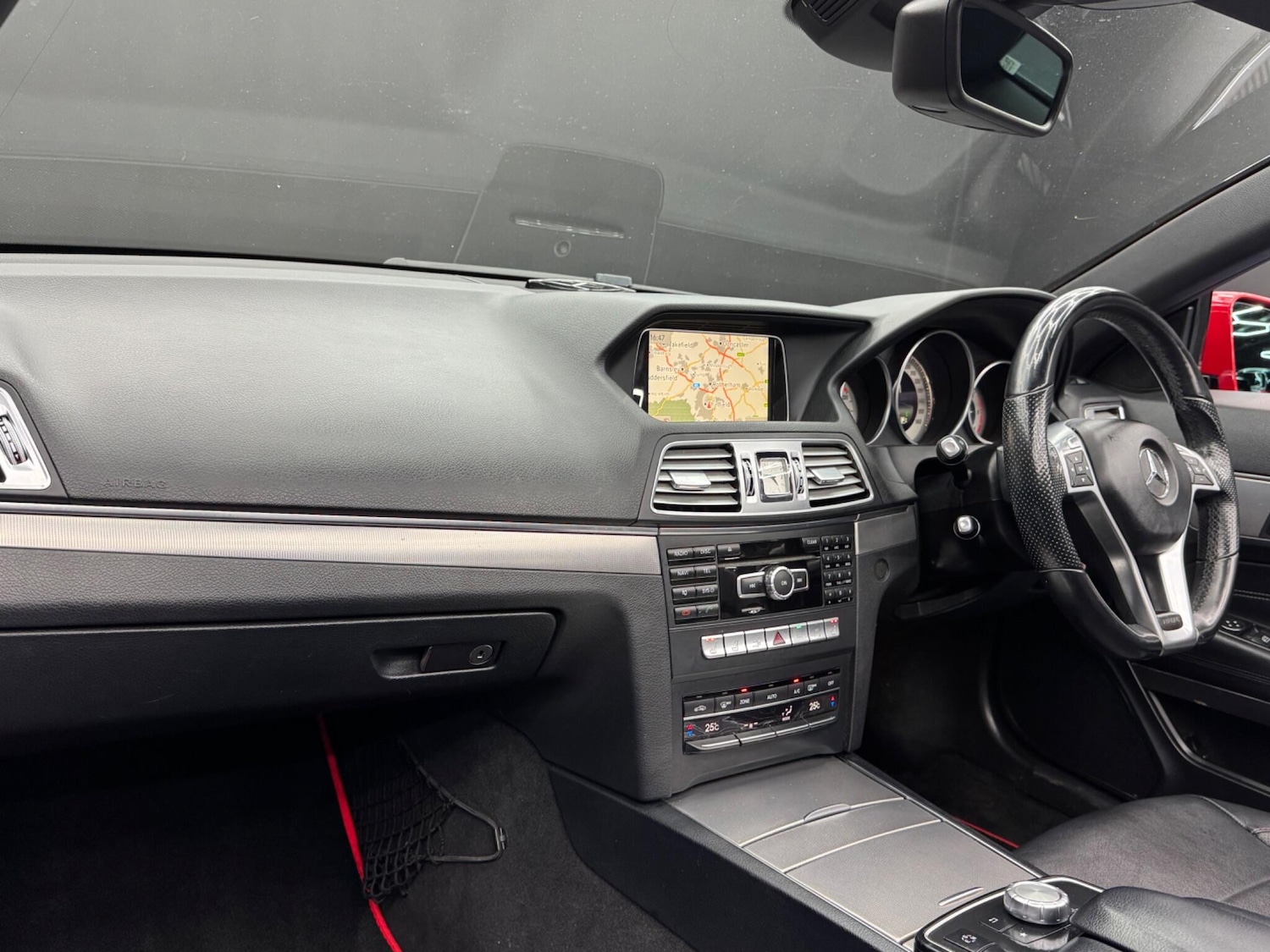 Used Mercedes-Benz E Class 2014 for sale - 76936044: Photo 11