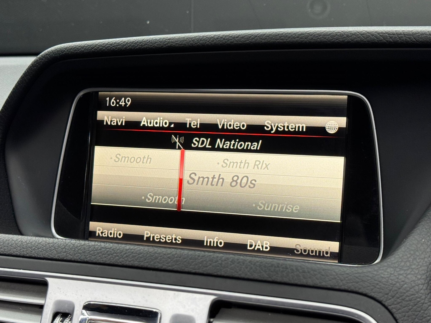 Used Mercedes-Benz E Class 2014 for sale - 76936044: Photo 31