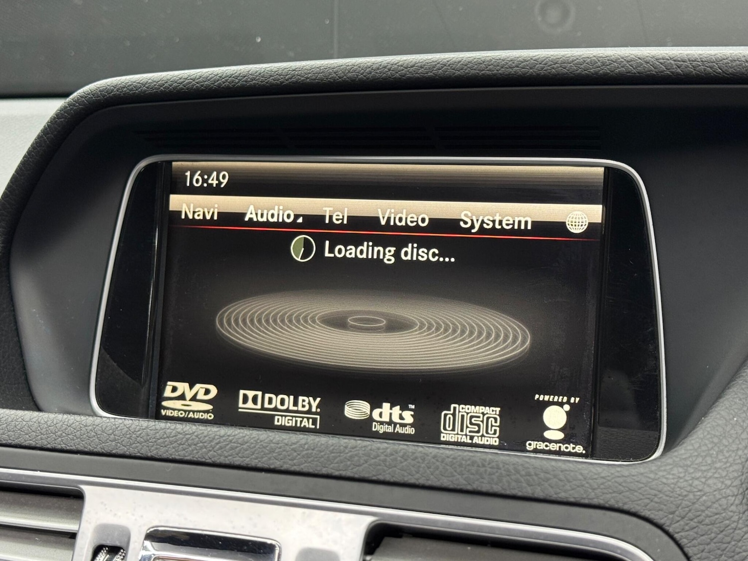 Used Mercedes-Benz E Class 2014 for sale - 76936044: Photo 32