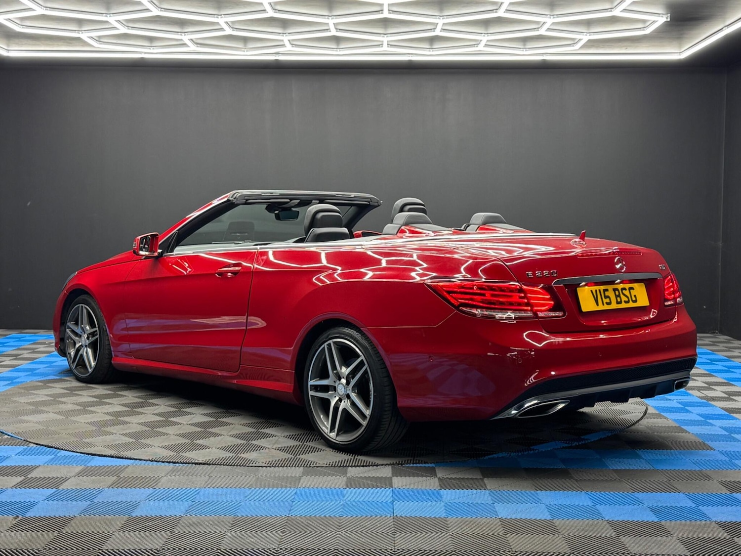 Used Mercedes-Benz E Class 2014 for sale - 76936044: Photo 7