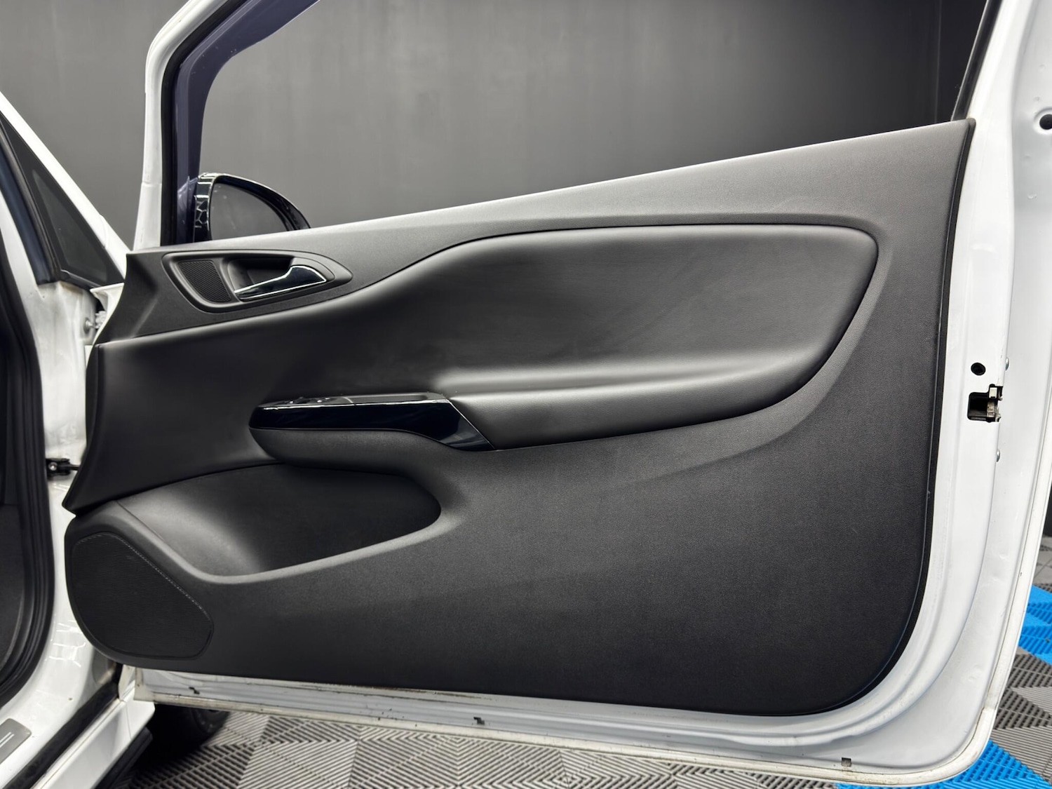 Used Vauxhall Corsa 2016 for sale - 76850313: Photo 34