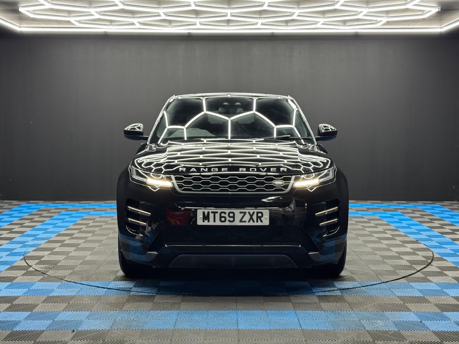 Used Land Rover Range Rover Evoque 2019 for sale - 77395946: Photo 2
