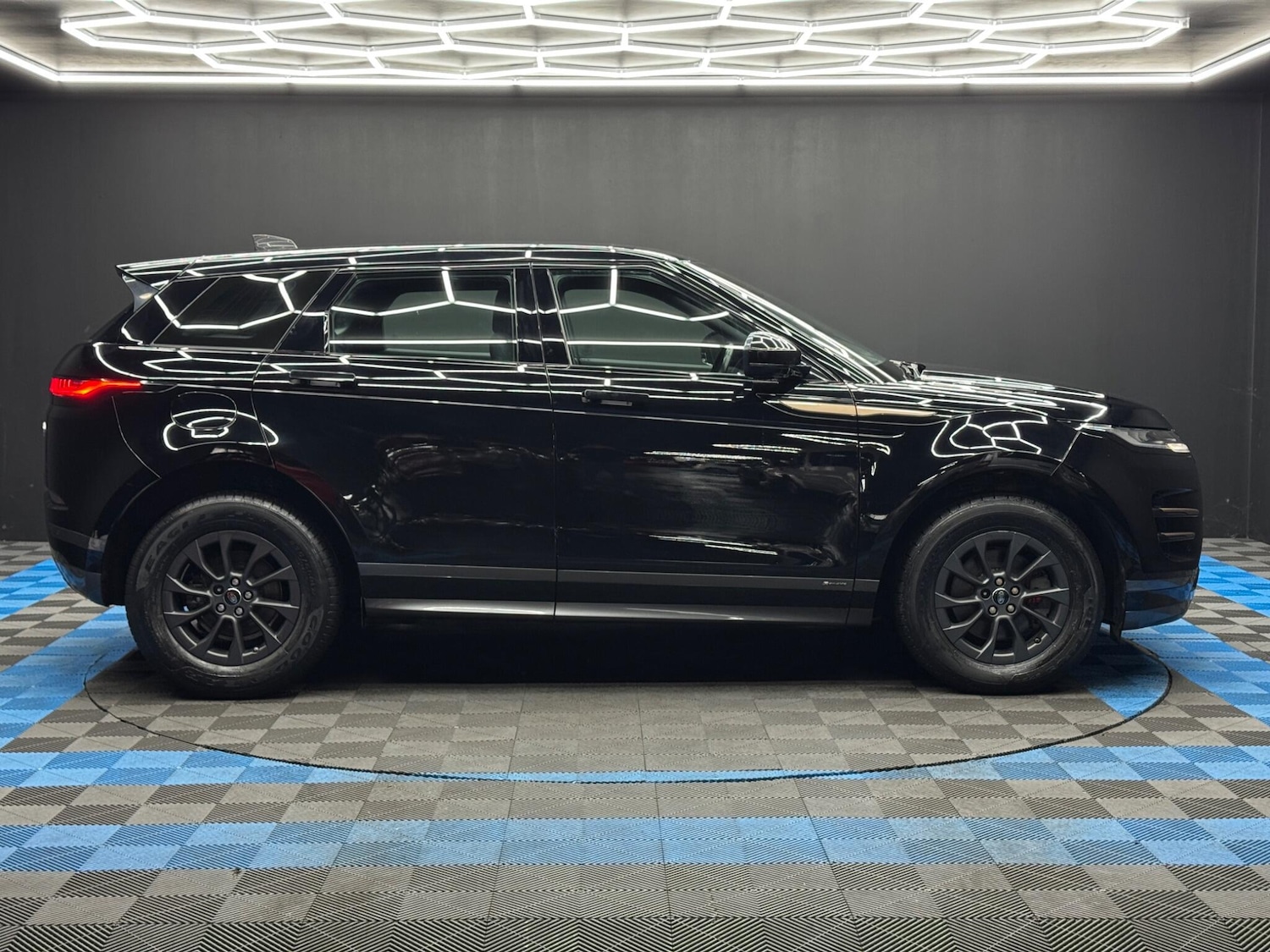 Used Land Rover Range Rover Evoque 2019 for sale - 77395946: Photo 4