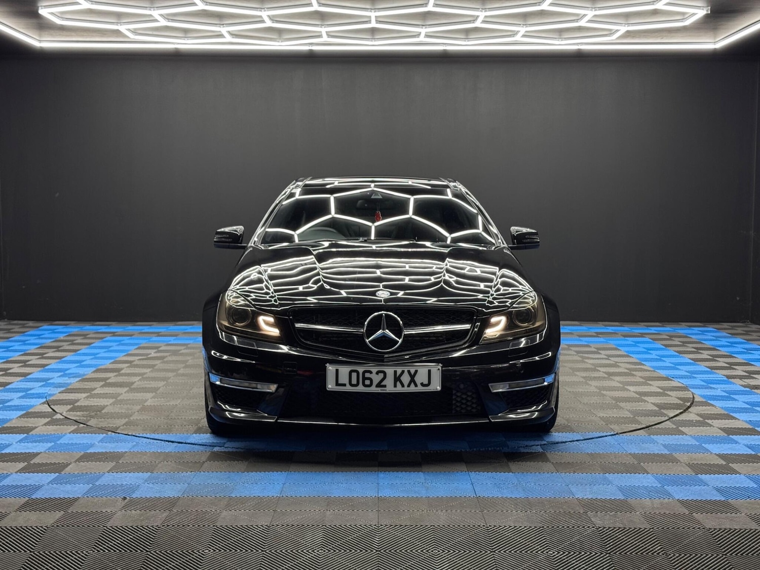 Used Mercedes-Benz C Class for sale - 76990121: Photo 2