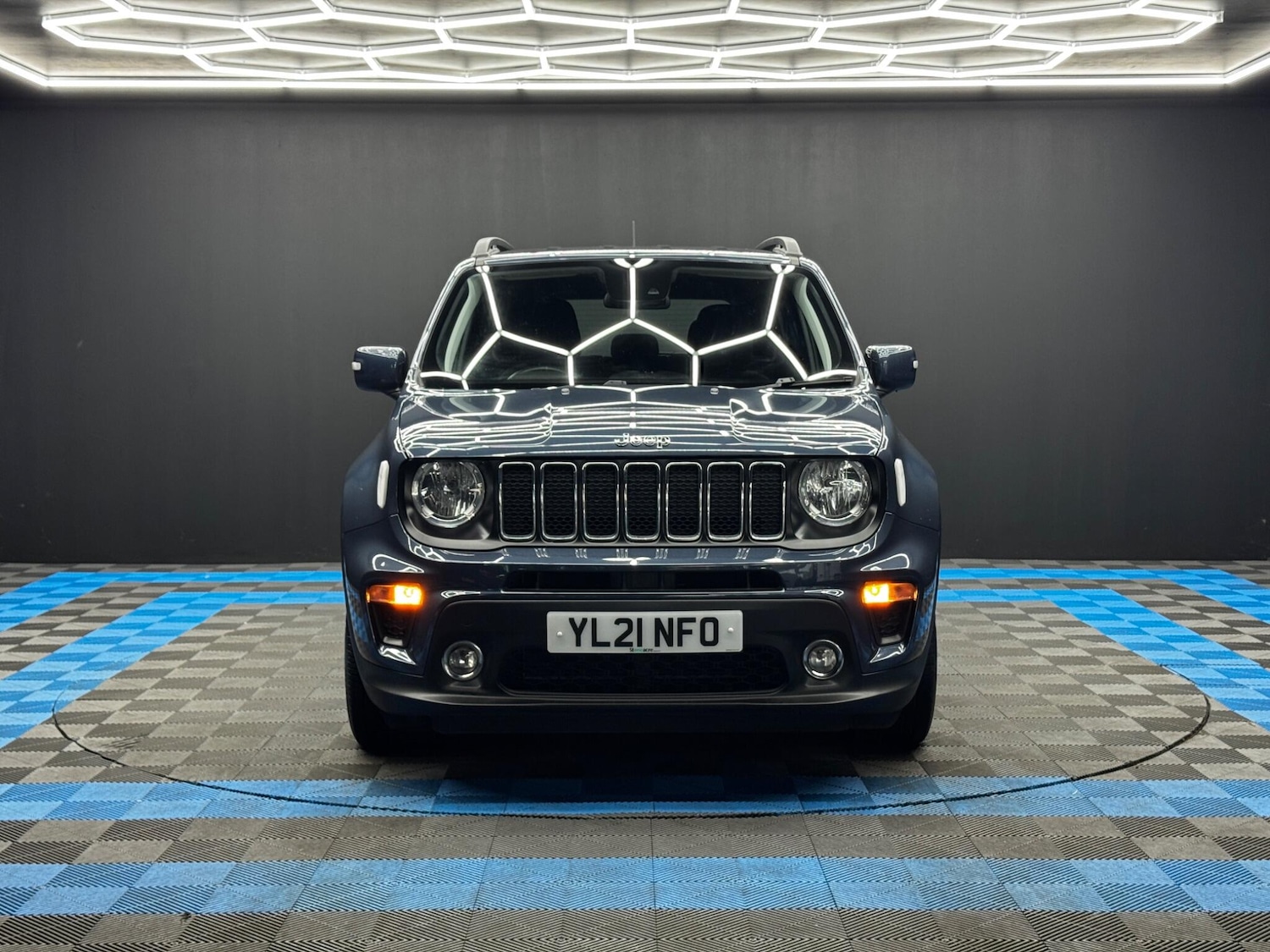 Used Jeep Renegade 2021 for sale - 76964436: Photo 2