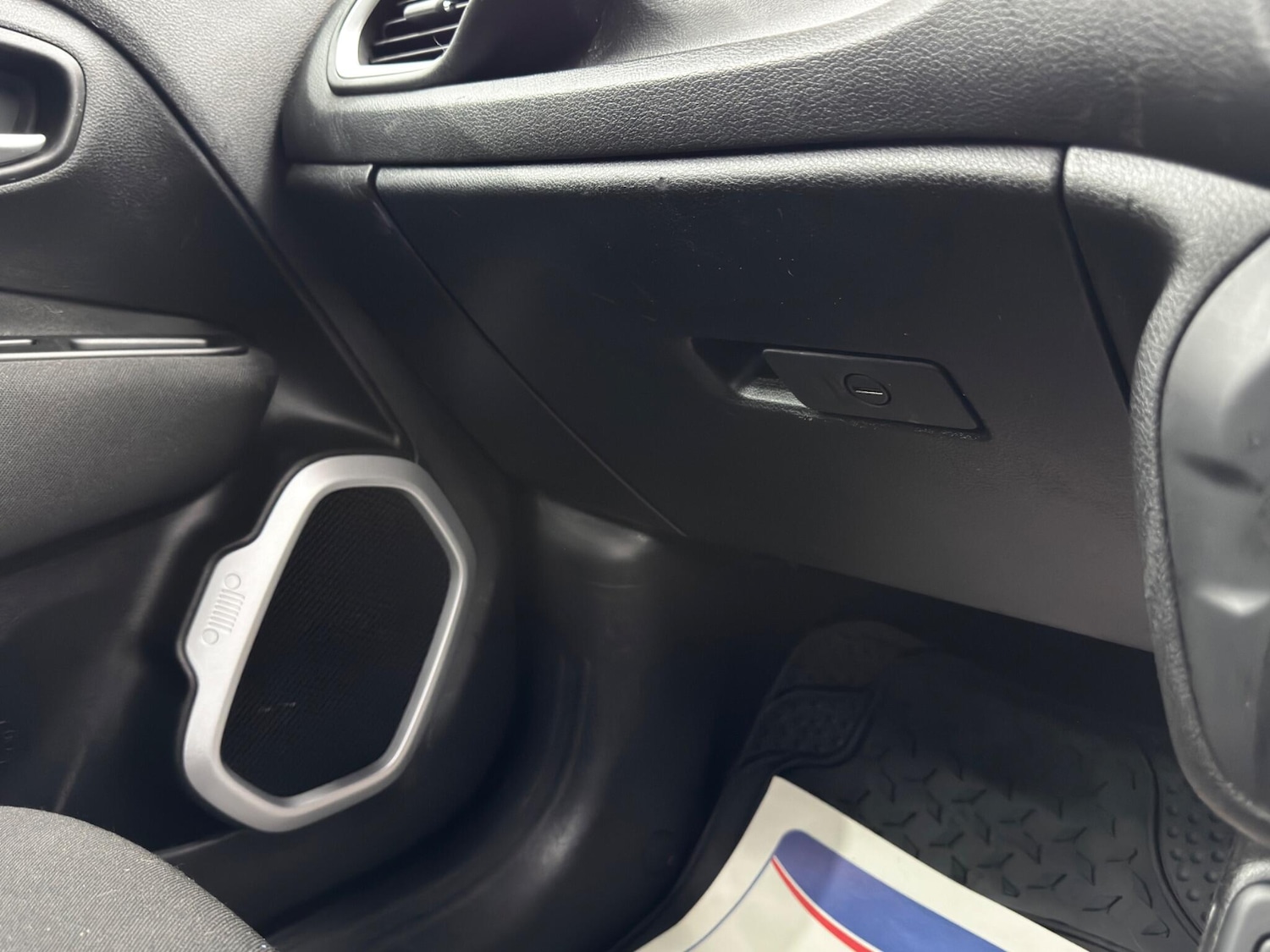 Used Jeep Renegade 2021 for sale - 76964436: Photo 33