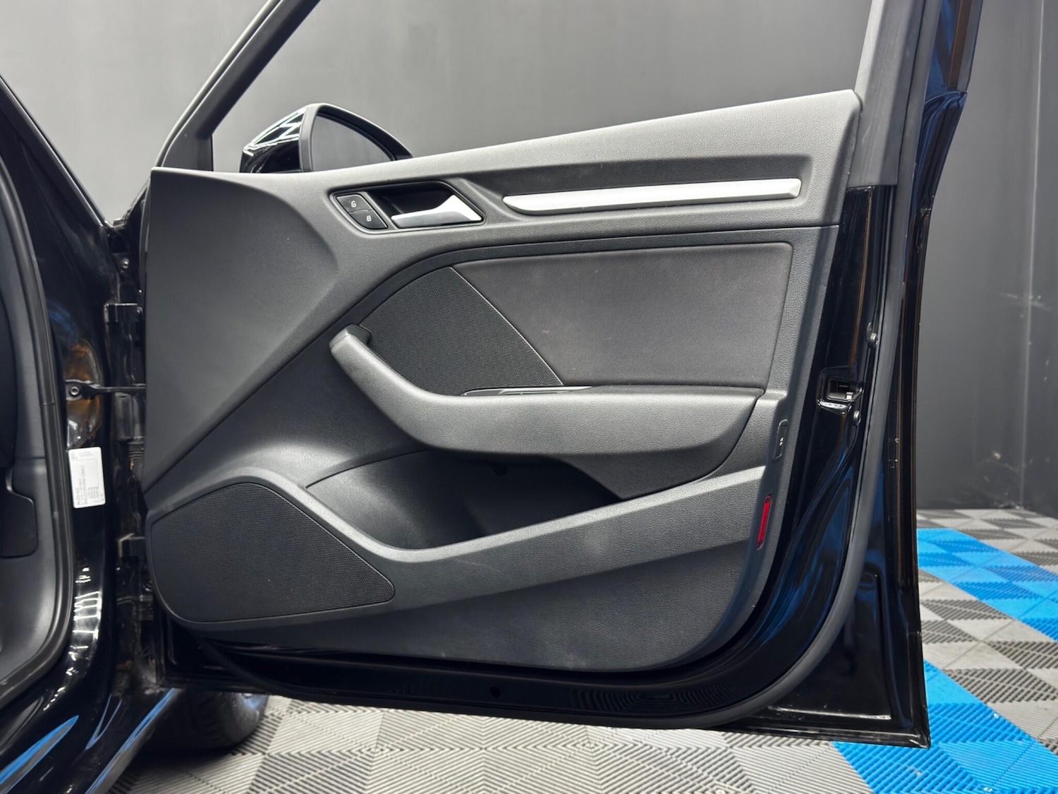 Used Audi A3 2017 for sale - 76422843: Photo 37