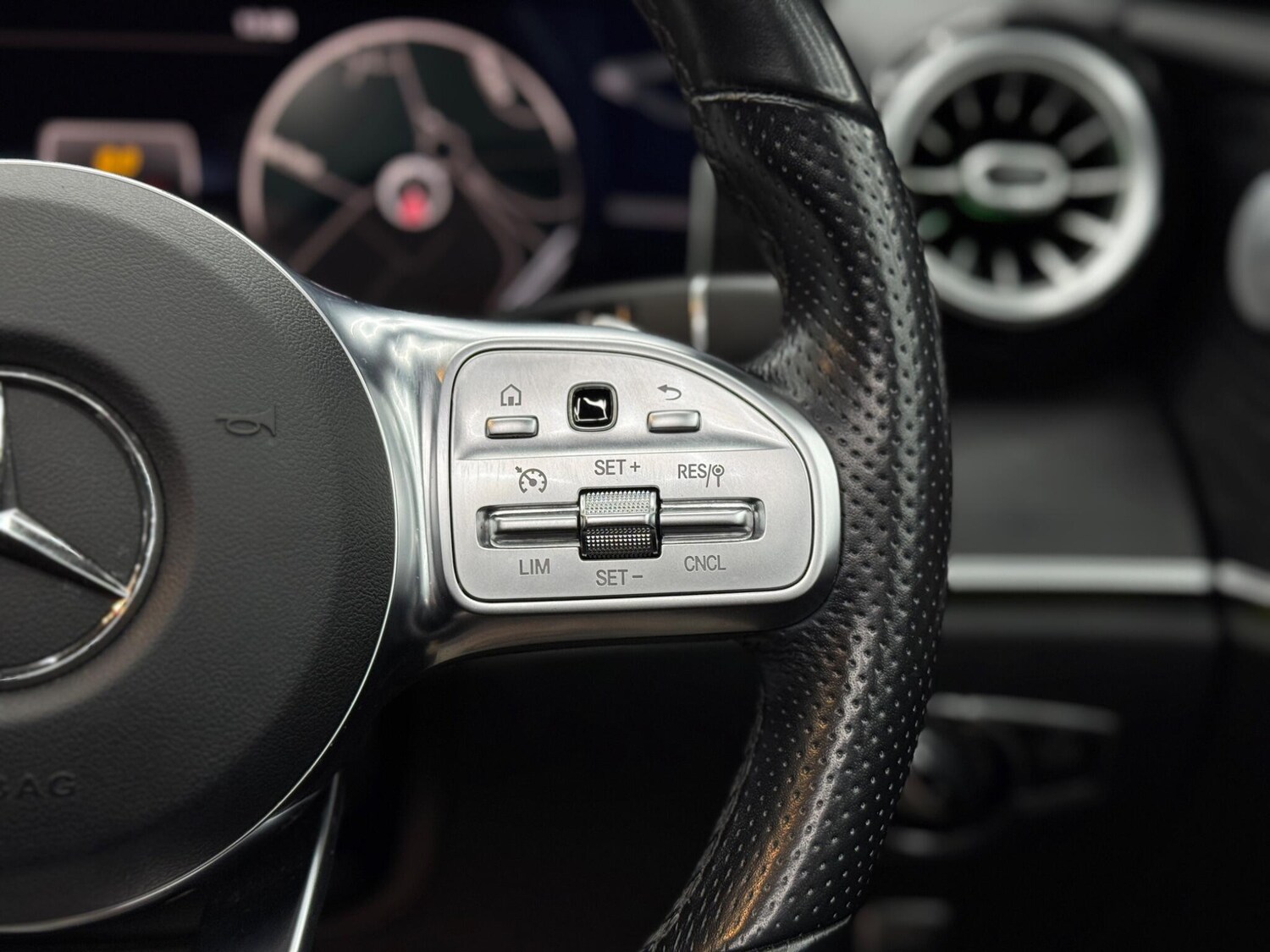 Used Mercedes-Benz E Class for sale - 77824580: Photo 21