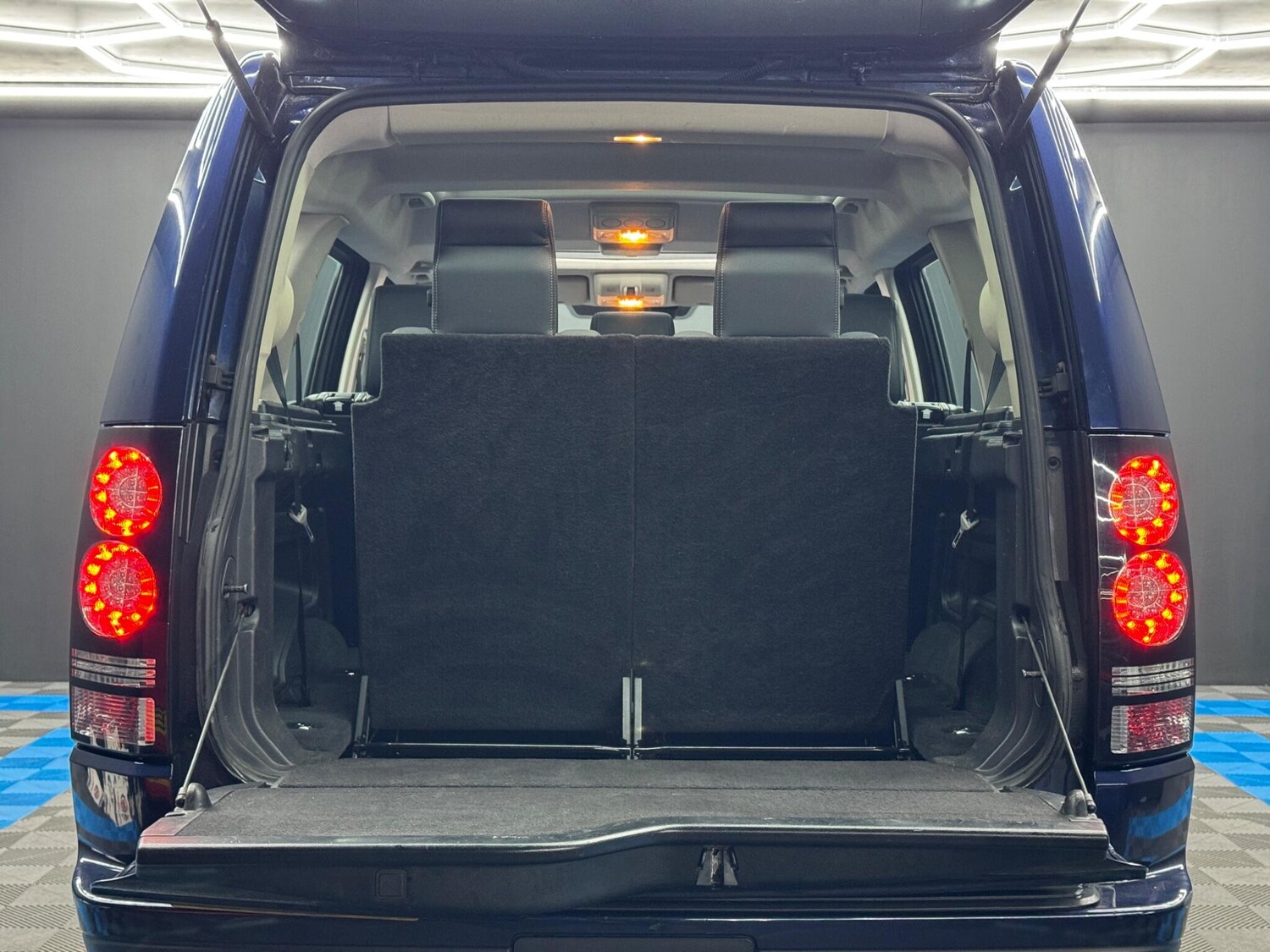 Used Land Rover Discovery 2015 for sale - 77468279: Photo 38