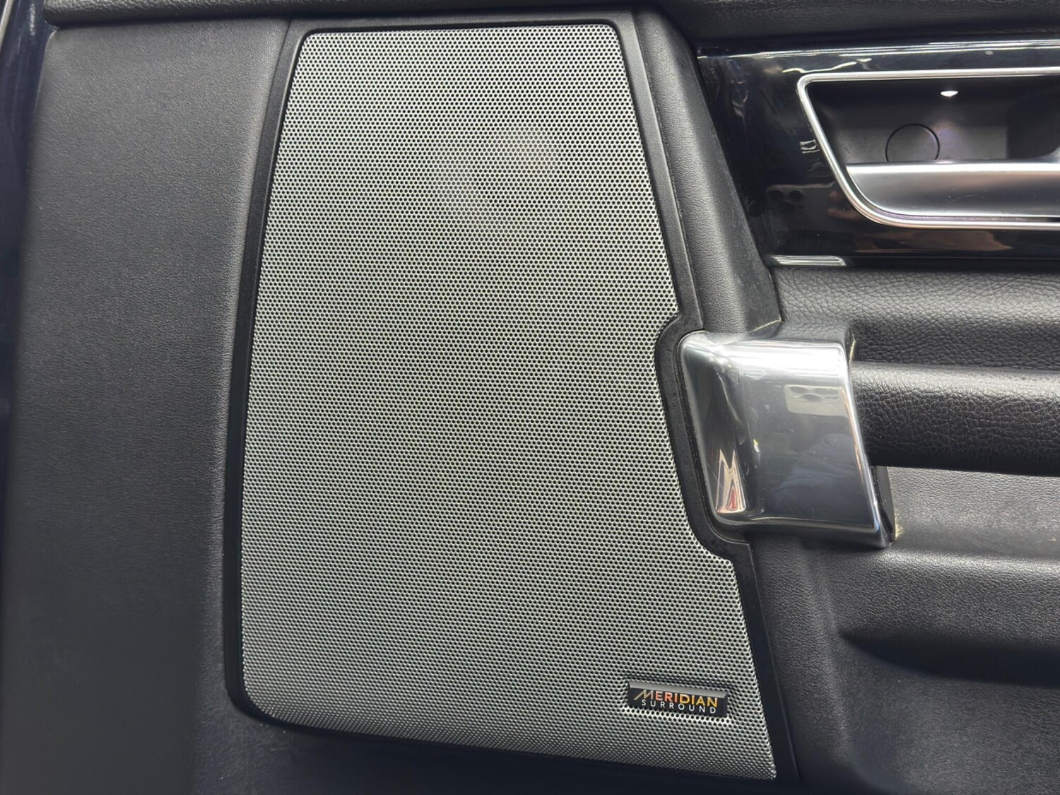 Used Land Rover Discovery 2015 for sale - 77468279: Photo 42