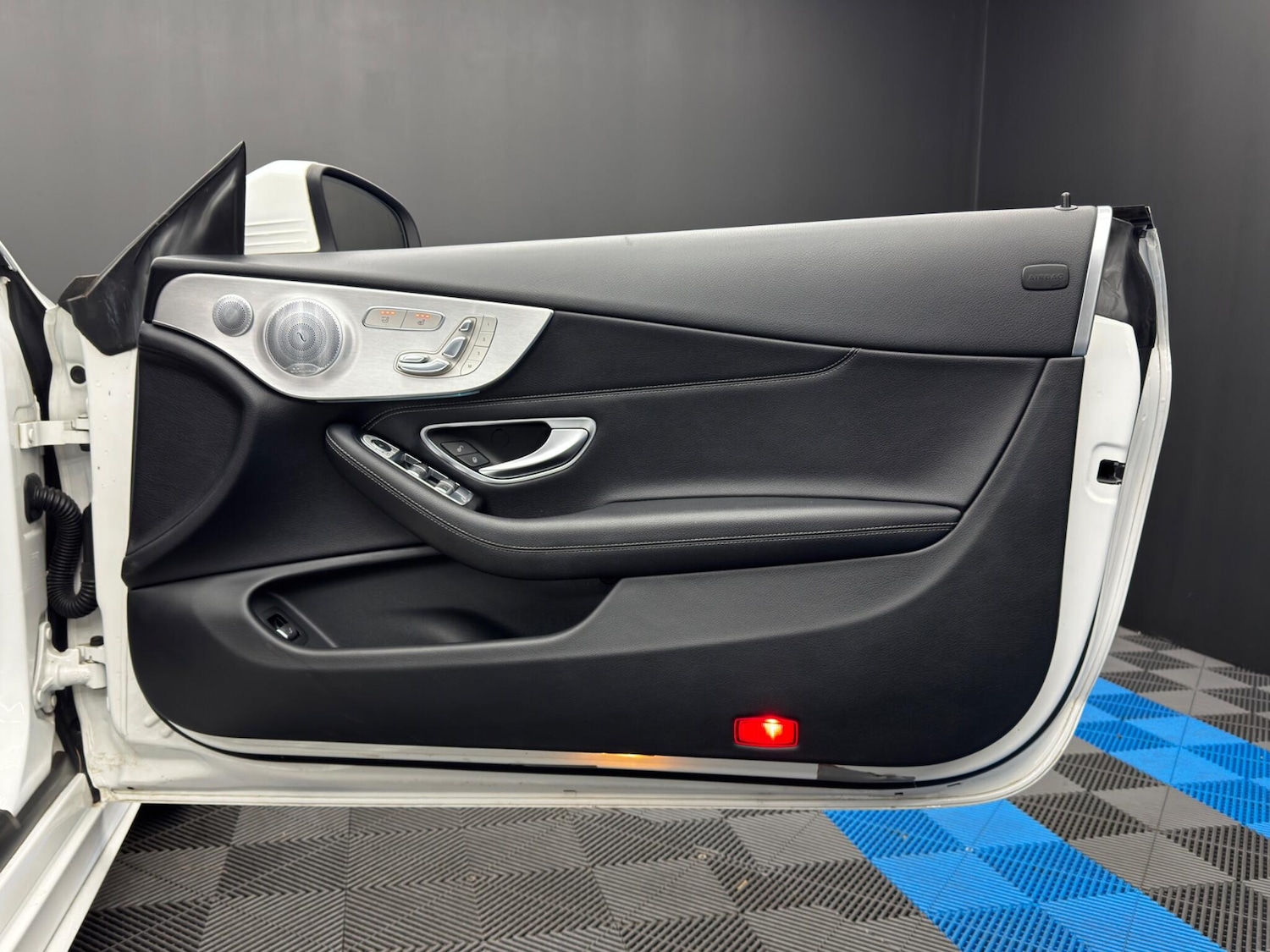 Used Mercedes-Benz C Class 2017 for sale - 77050177: Photo 39