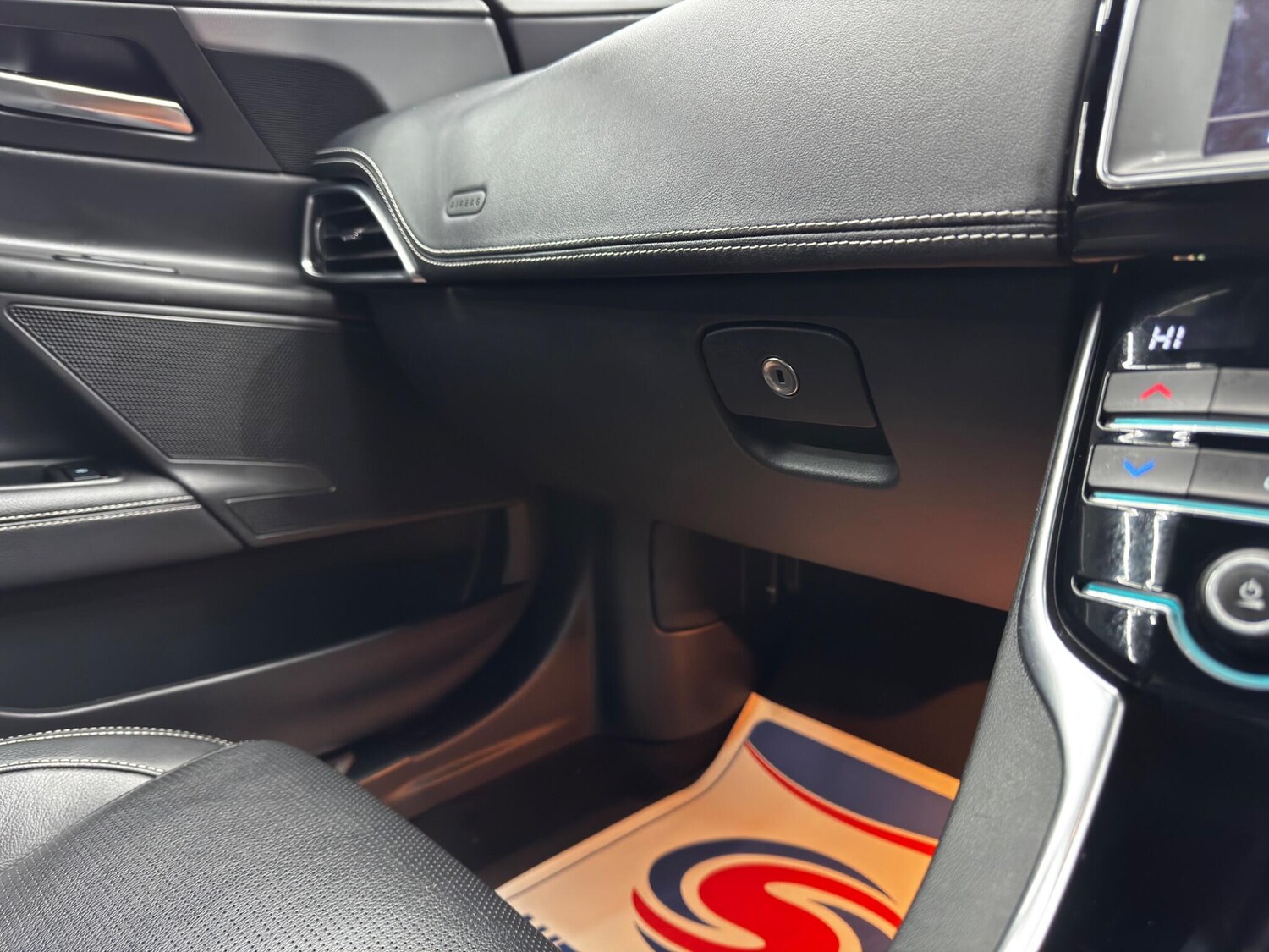 Used Jaguar XE for sale - 77586242: Photo 38