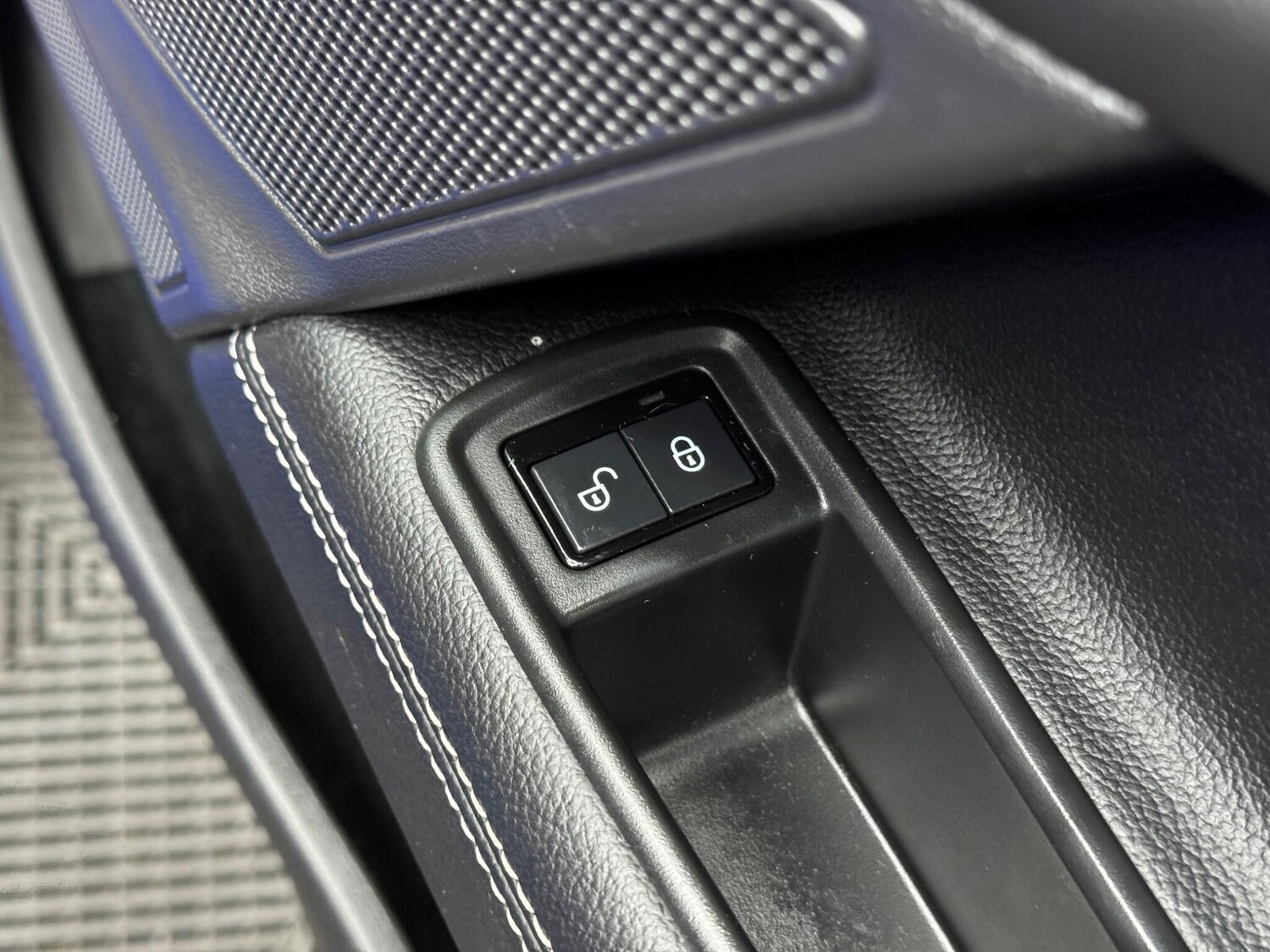 Used Jaguar XE for sale - 77586242: Photo 43