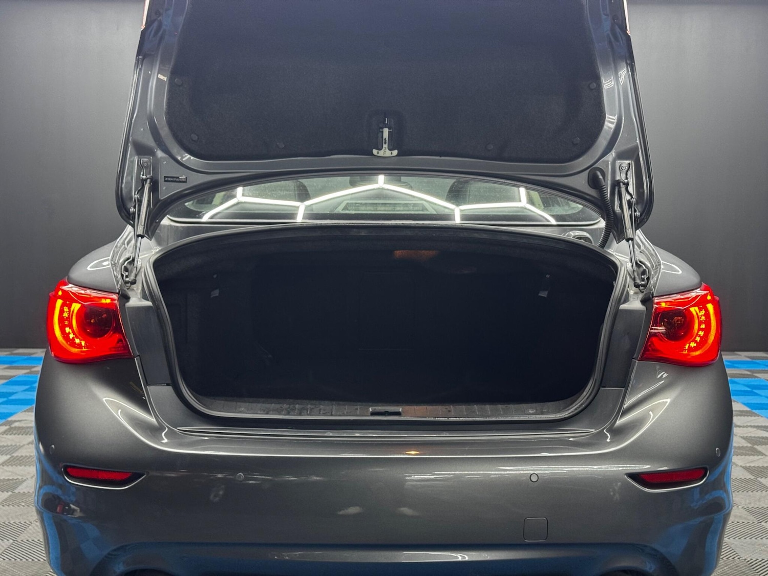 Used Infiniti Q50 2017 for sale - 76499335: Photo 41