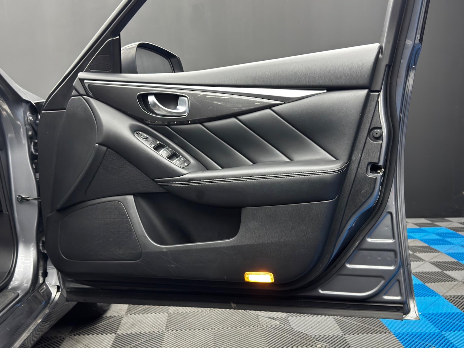 Used Infiniti Q50 2017 for sale - 76499335: Photo 42