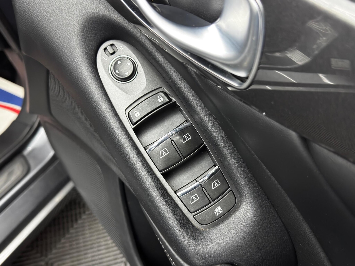 Used Infiniti Q50 2017 for sale - 76499335: Photo 43