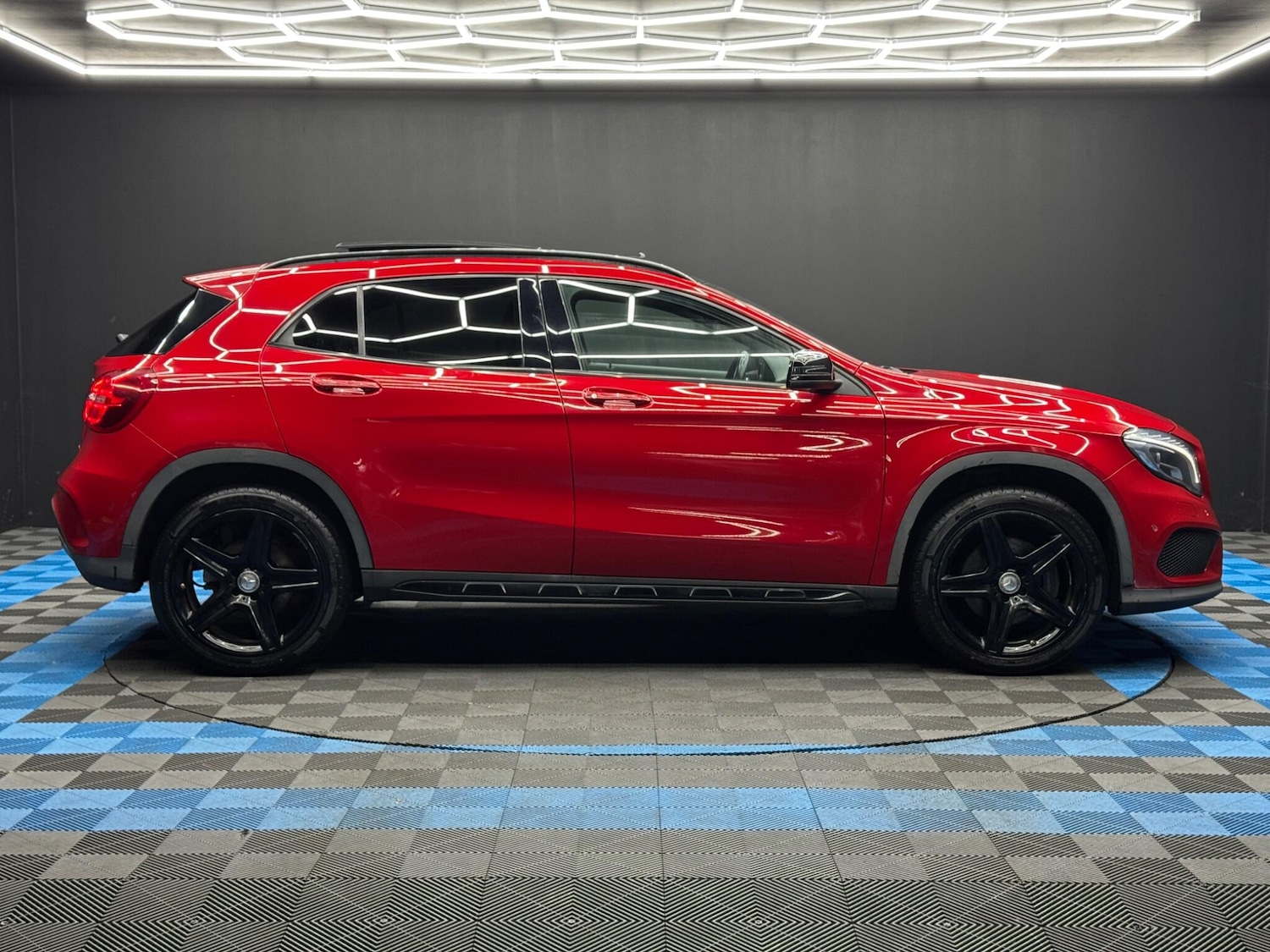 Used Mercedes-Benz GLA 2015 for sale - 77230196: Photo 4