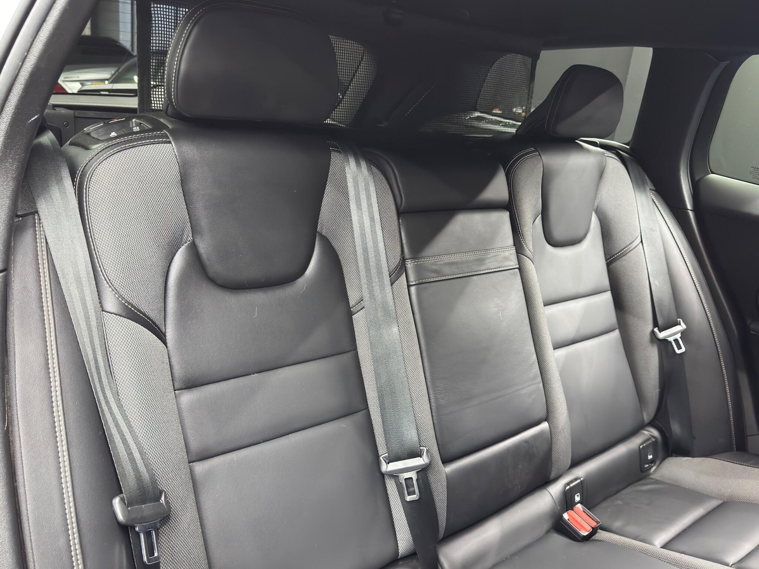 Used Volvo V60 for sale - 77175531: Photo 15