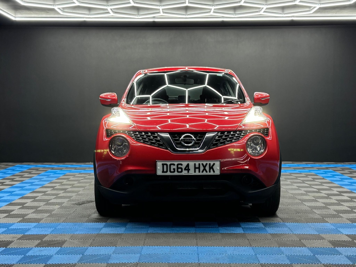 Used Nissan Juke 2014 for sale - 76991128: Photo 2