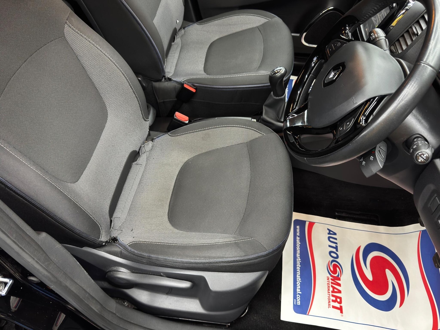 Used Renault Captur 2014 for sale - 76521812: Photo 13