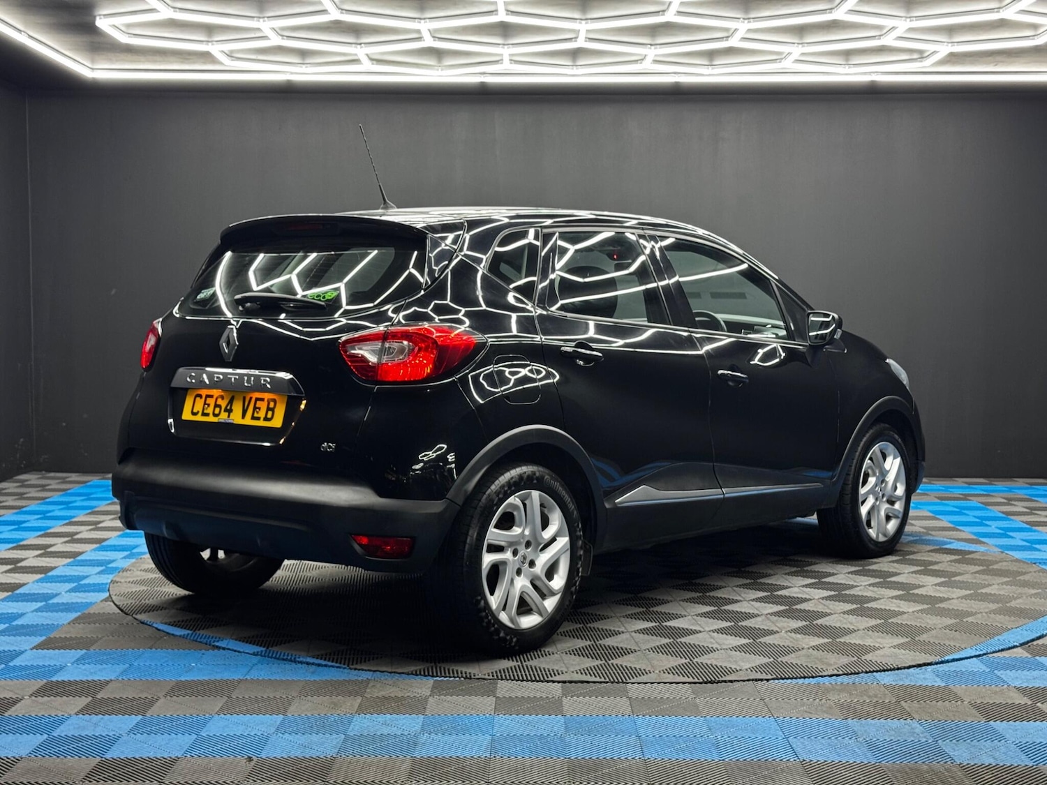 Used Renault Captur 2014 for sale - 76521812: Photo 5