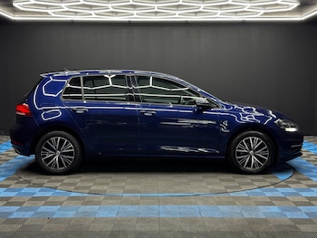 Used Volkswagen Golf 2017 for sale - 79396365: Photo