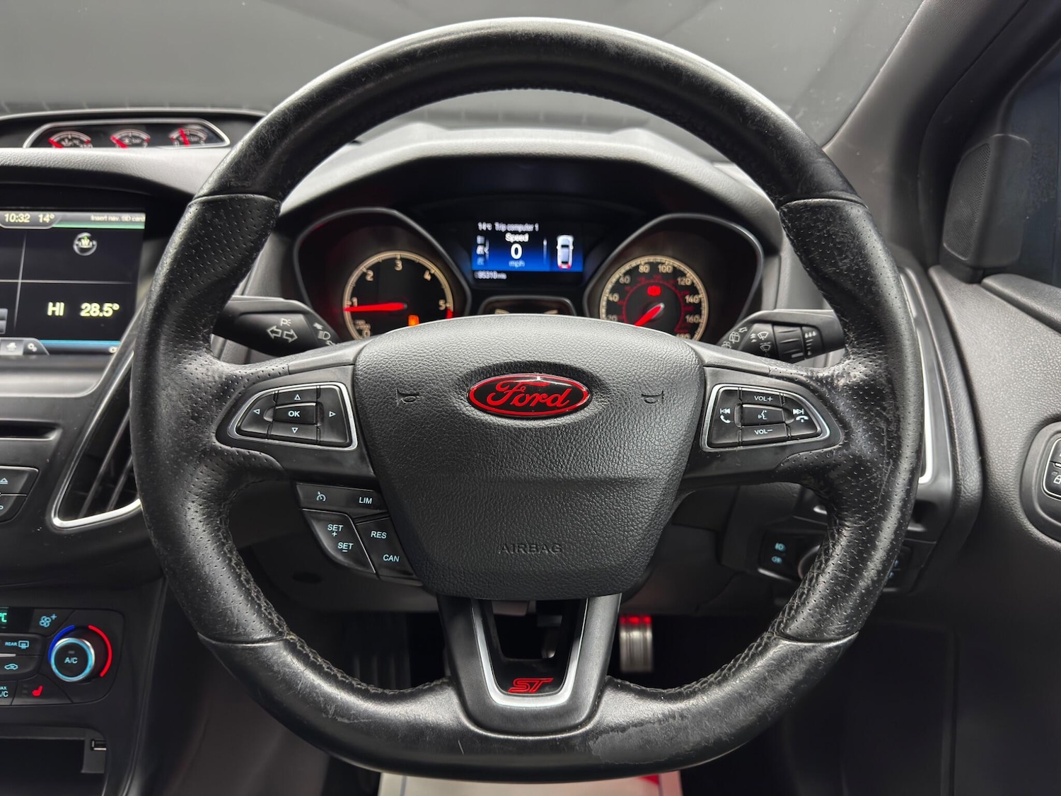 Used Ford Focus 2016 for sale - 76538828: Photo 19