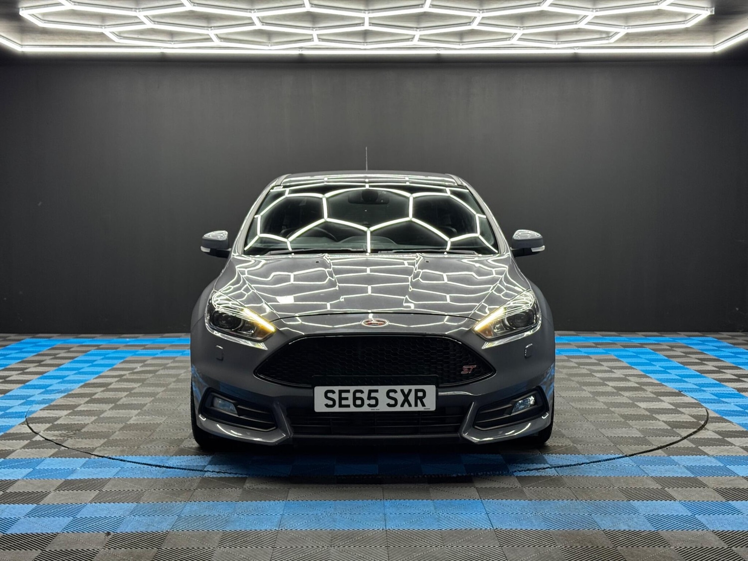 Used Ford Focus 2016 for sale - 76538828: Photo 2