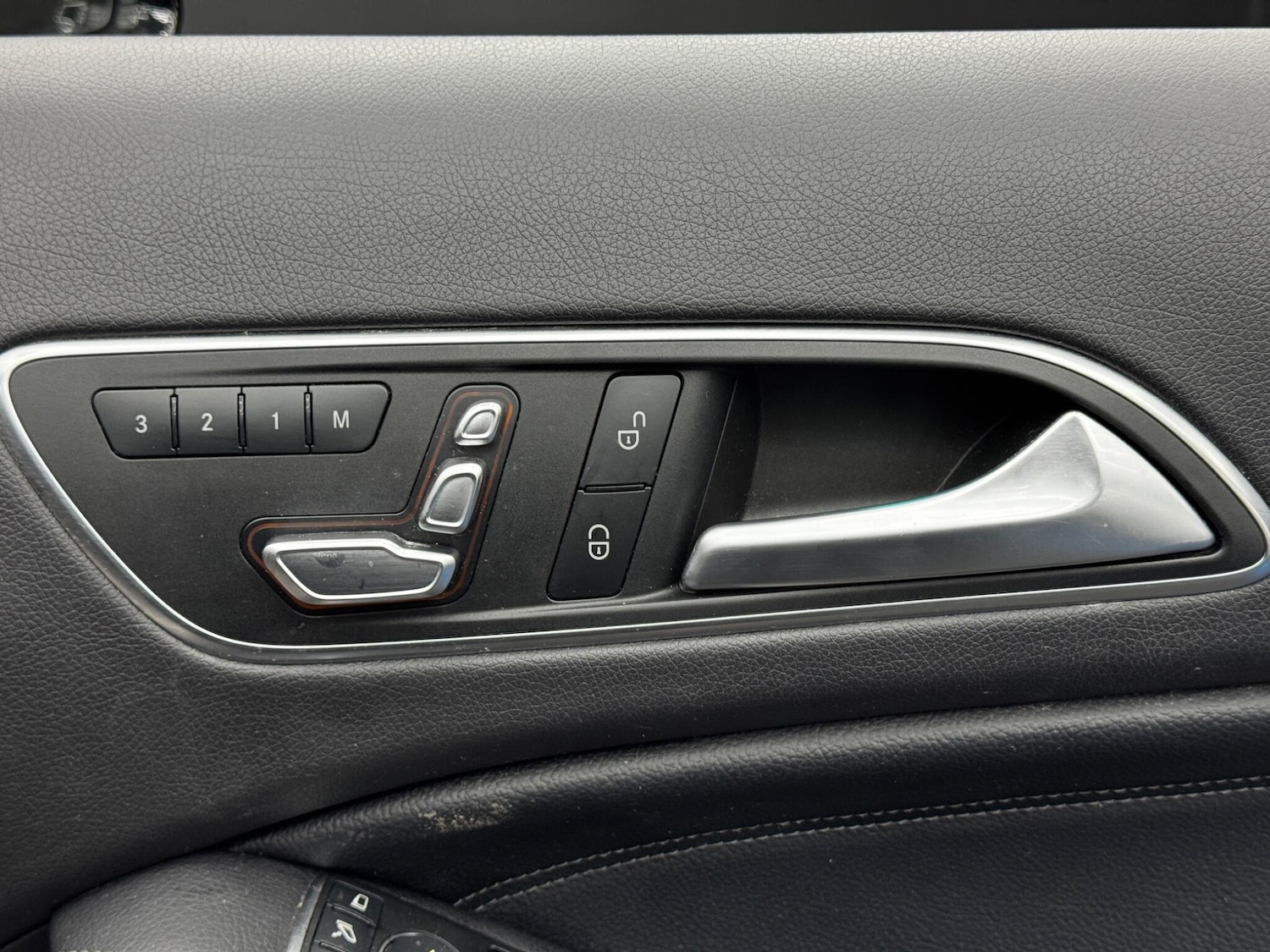 Used Mercedes-Benz GLA for sale - 77824414: Photo 42