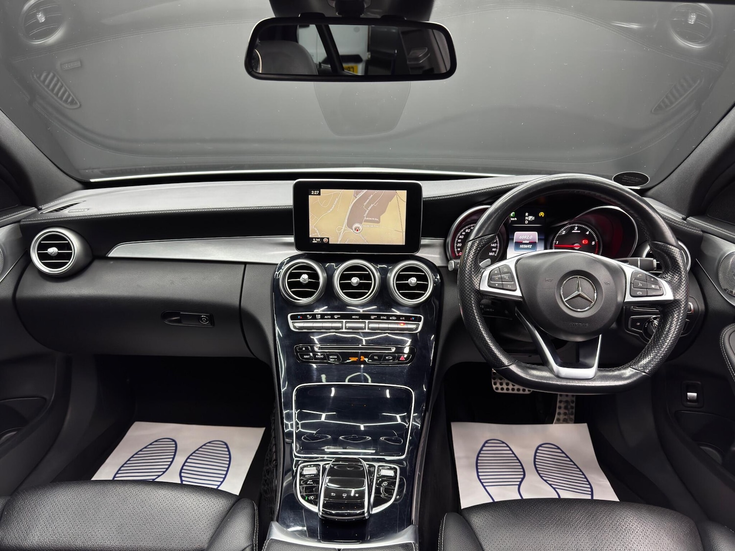 Used Mercedes-Benz C Class 2015 for sale - 76658756: Photo 10