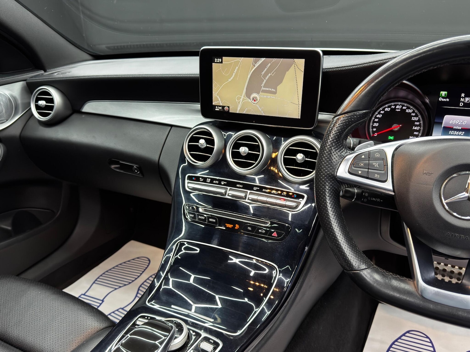 Used Mercedes-Benz C Class 2015 for sale - 76658756: Photo 24