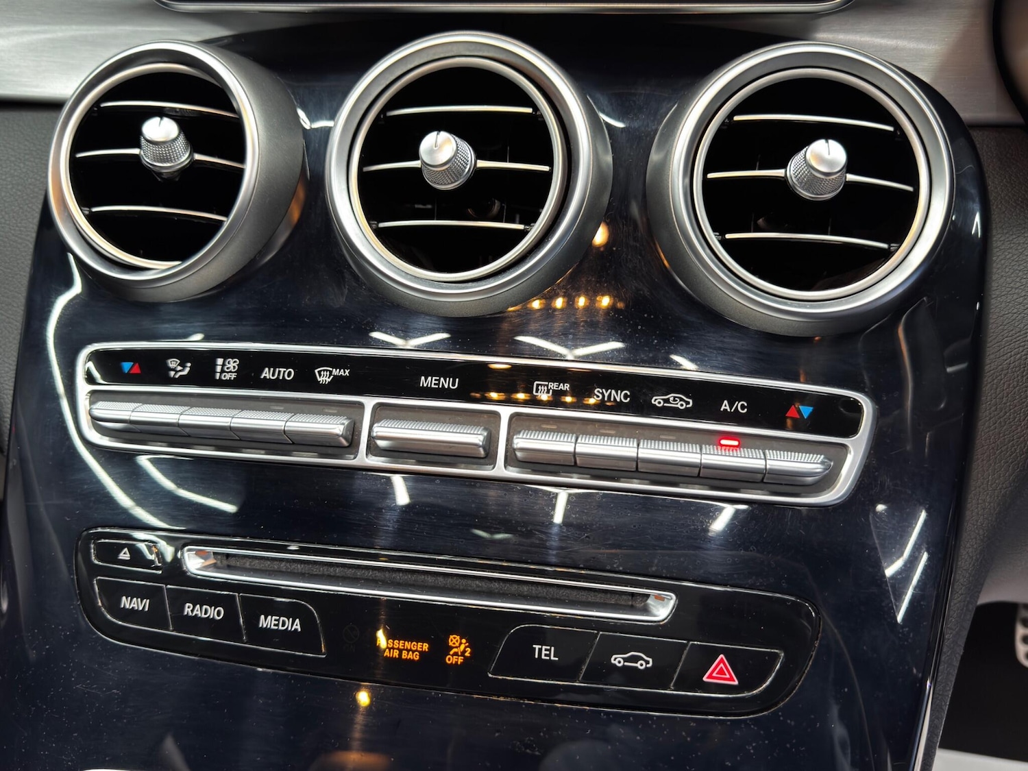 Used Mercedes-Benz C Class 2015 for sale - 76658756: Photo 27