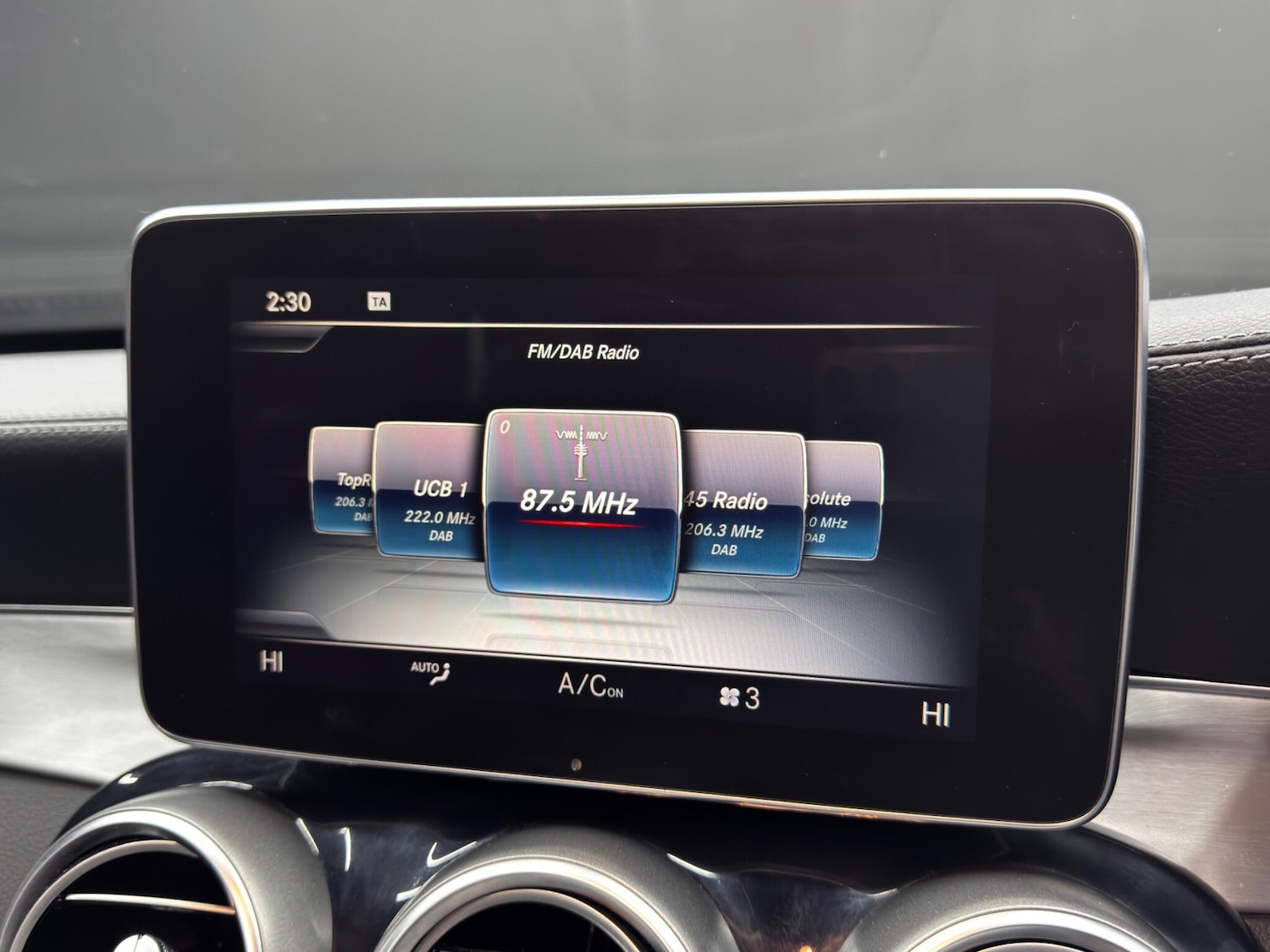 Used Mercedes-Benz C Class 2015 for sale - 76658756: Photo 29