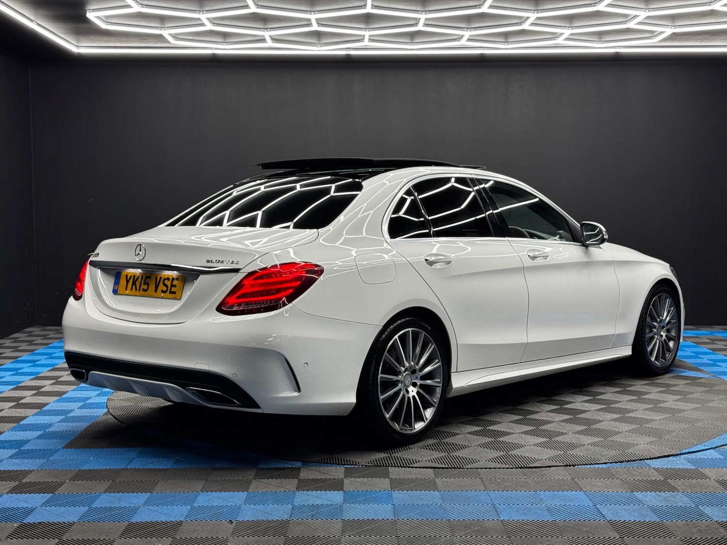 Used Mercedes-Benz C Class 2015 for sale - 76658756: Photo 5