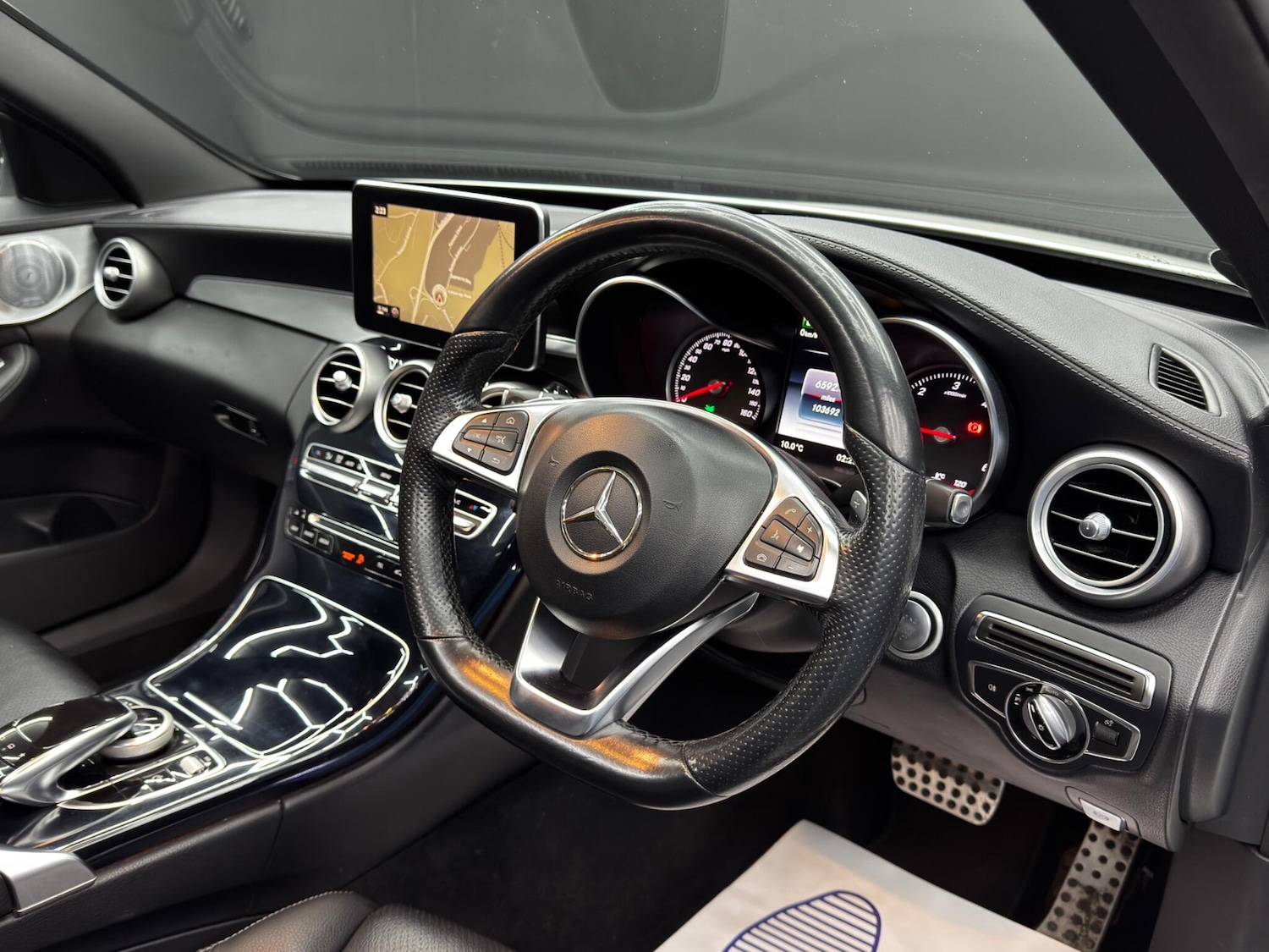 Used Mercedes-Benz C Class 2015 for sale - 76658756: Photo 9