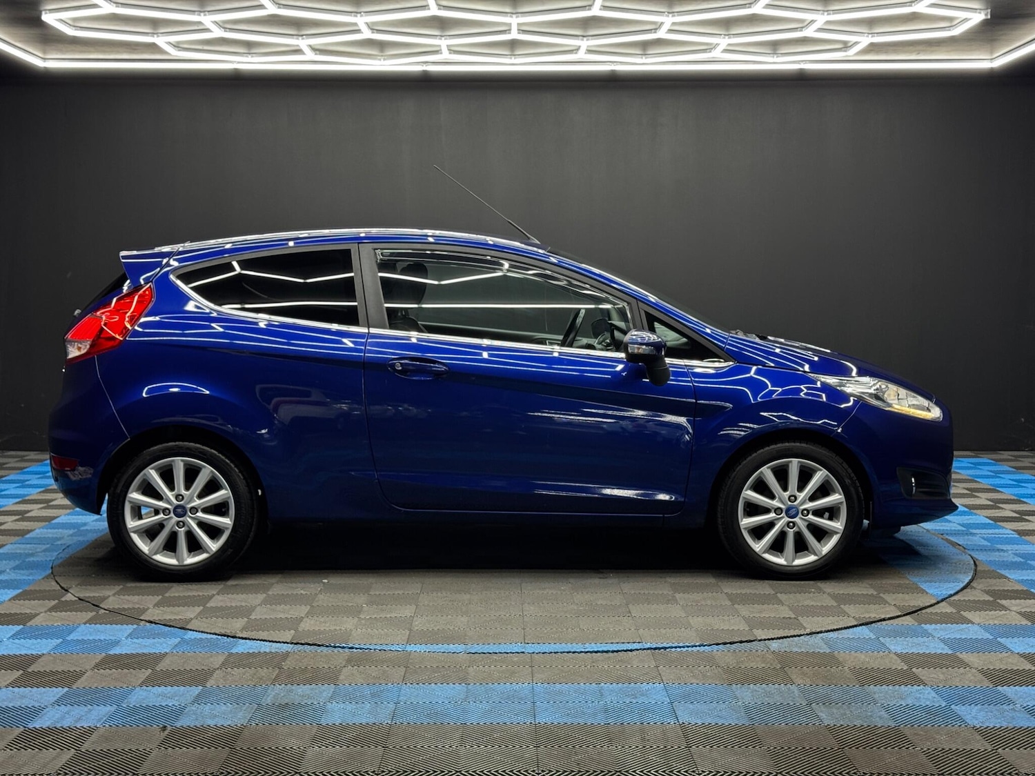 Used Ford Fiesta 2015 for sale - 78148041: Photo 4