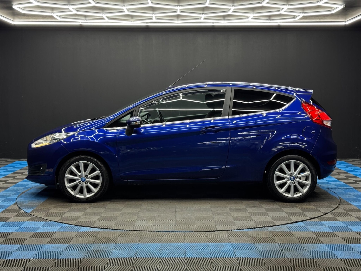 Used Ford Fiesta 2015 for sale - 78148041: Photo 8