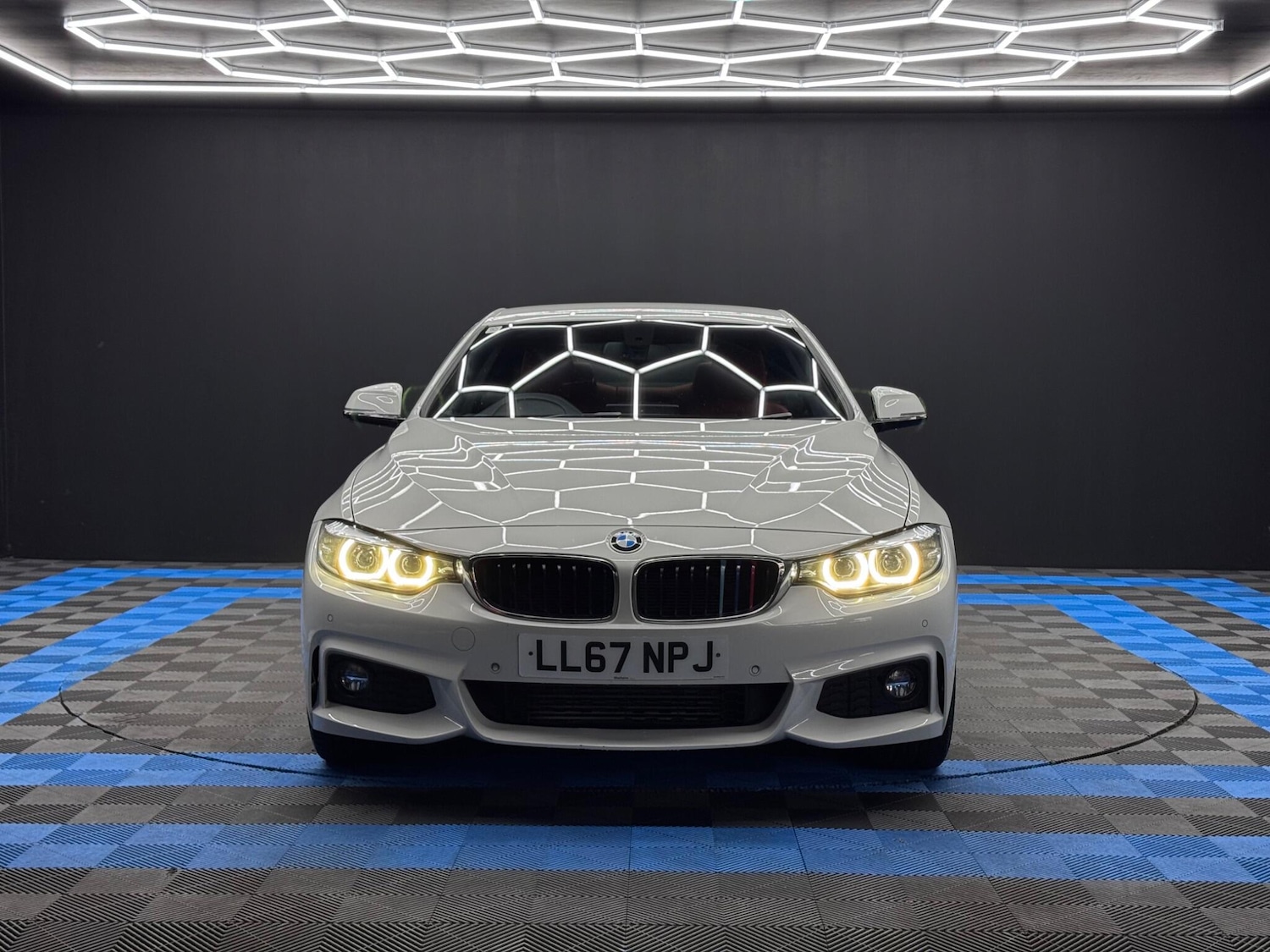 Used BMW 4 Series 2017 for sale - 76167373: Photo 2