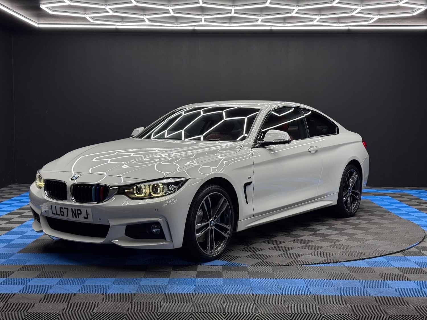 Used BMW 4 Series 2017 for sale - 76167373: Photo 3