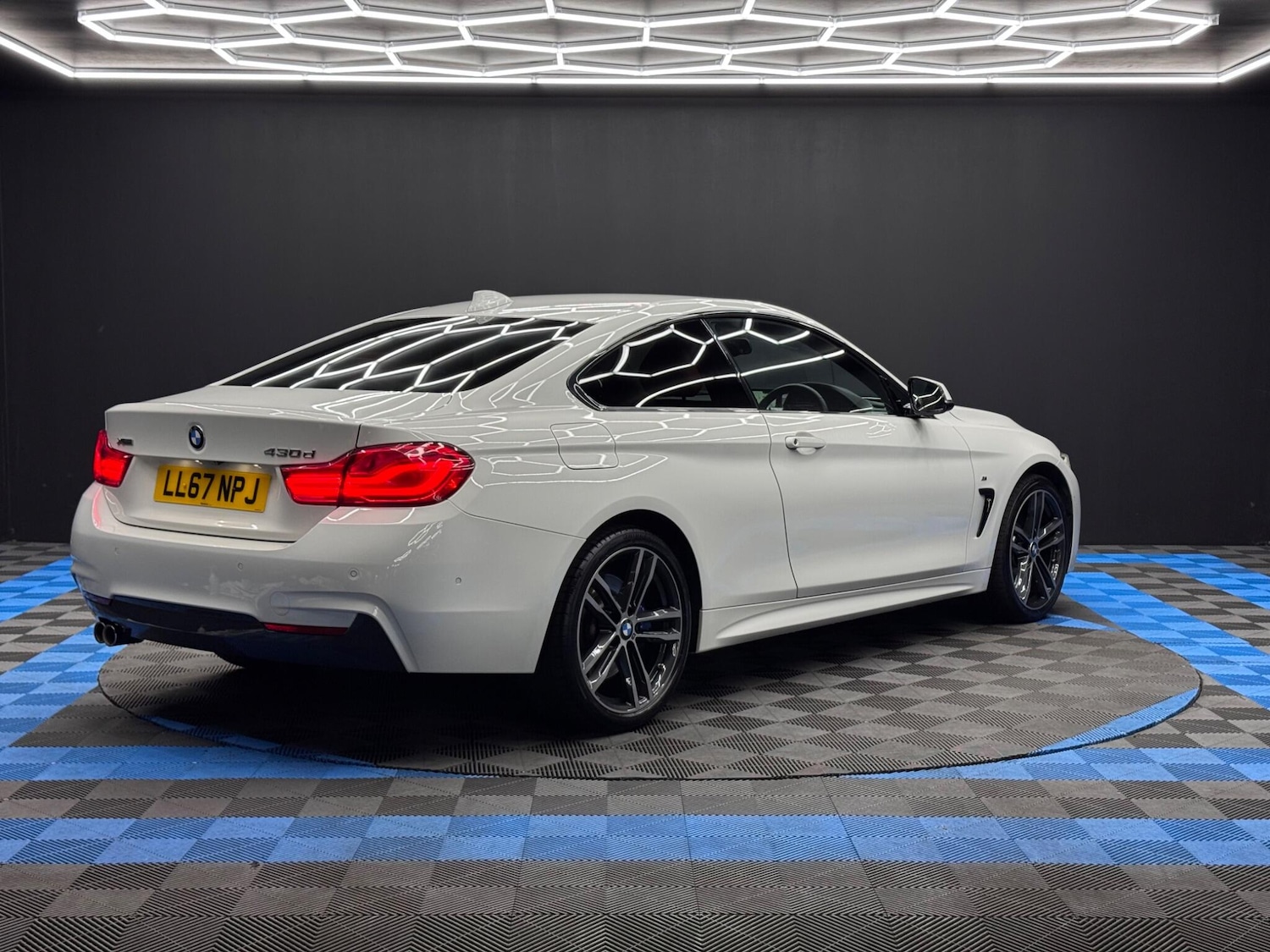 Used BMW 4 Series 2017 for sale - 76167373: Photo 5